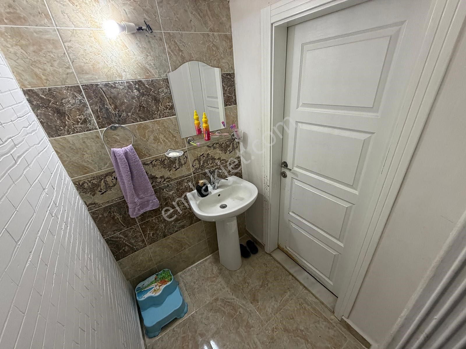 Mareşal Çakmak Mah'de Ara Katta Geniş M2 Bağımsız 3+1 Daire - Görsel 30