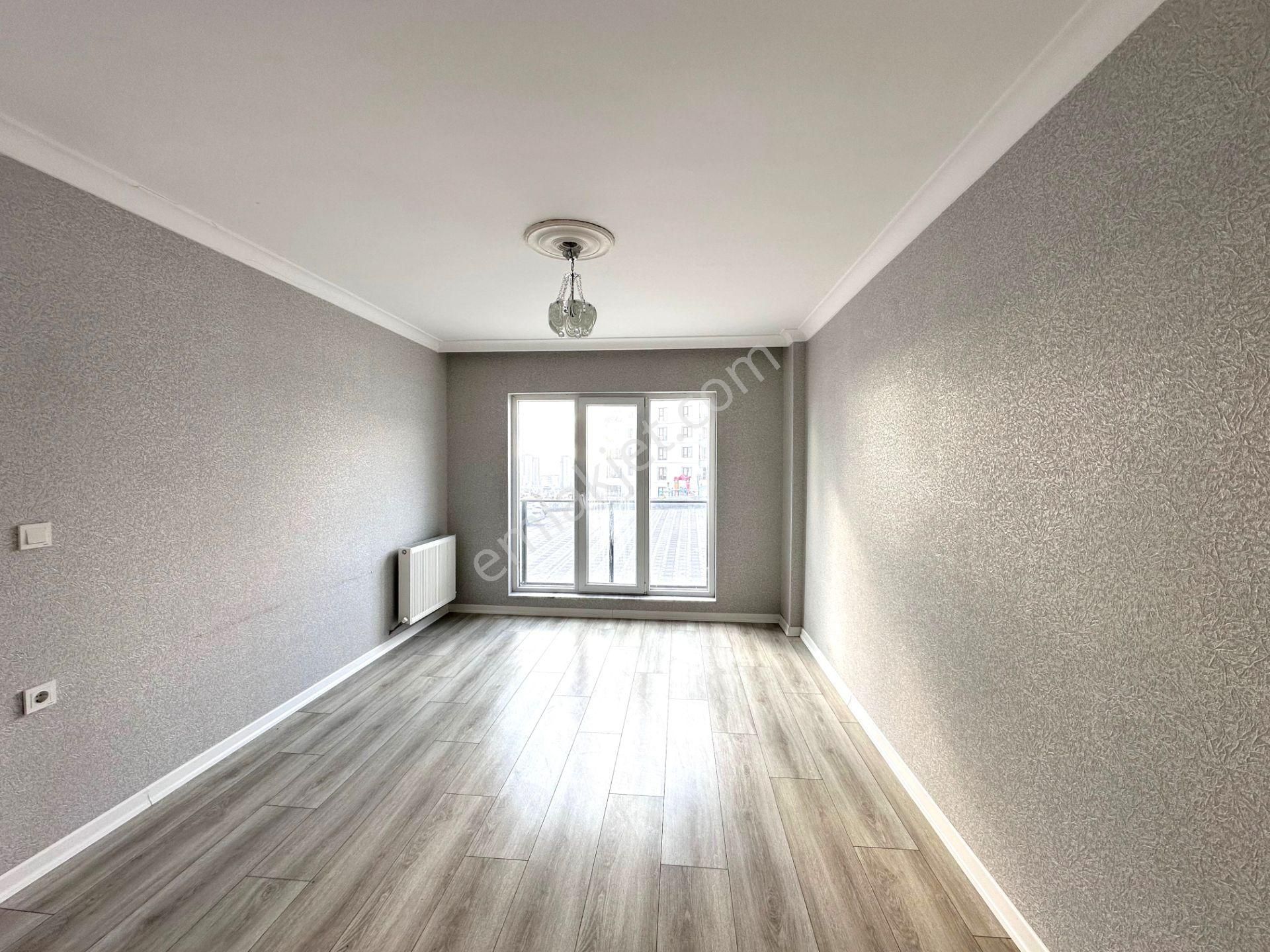 Uzman Emlak Ofisinden Kayalar Mh.de Site İçerisinde Full Yapılı Kapalı Teras Balkonlu 4+1 Daire - Görsel 10