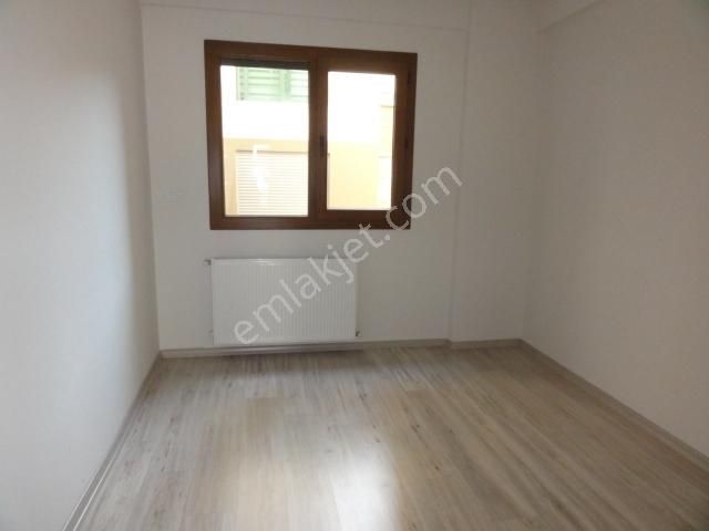 İzmirspormetro Hataypazaryeri Cadde Yanı Genc Bina - Görsel 5