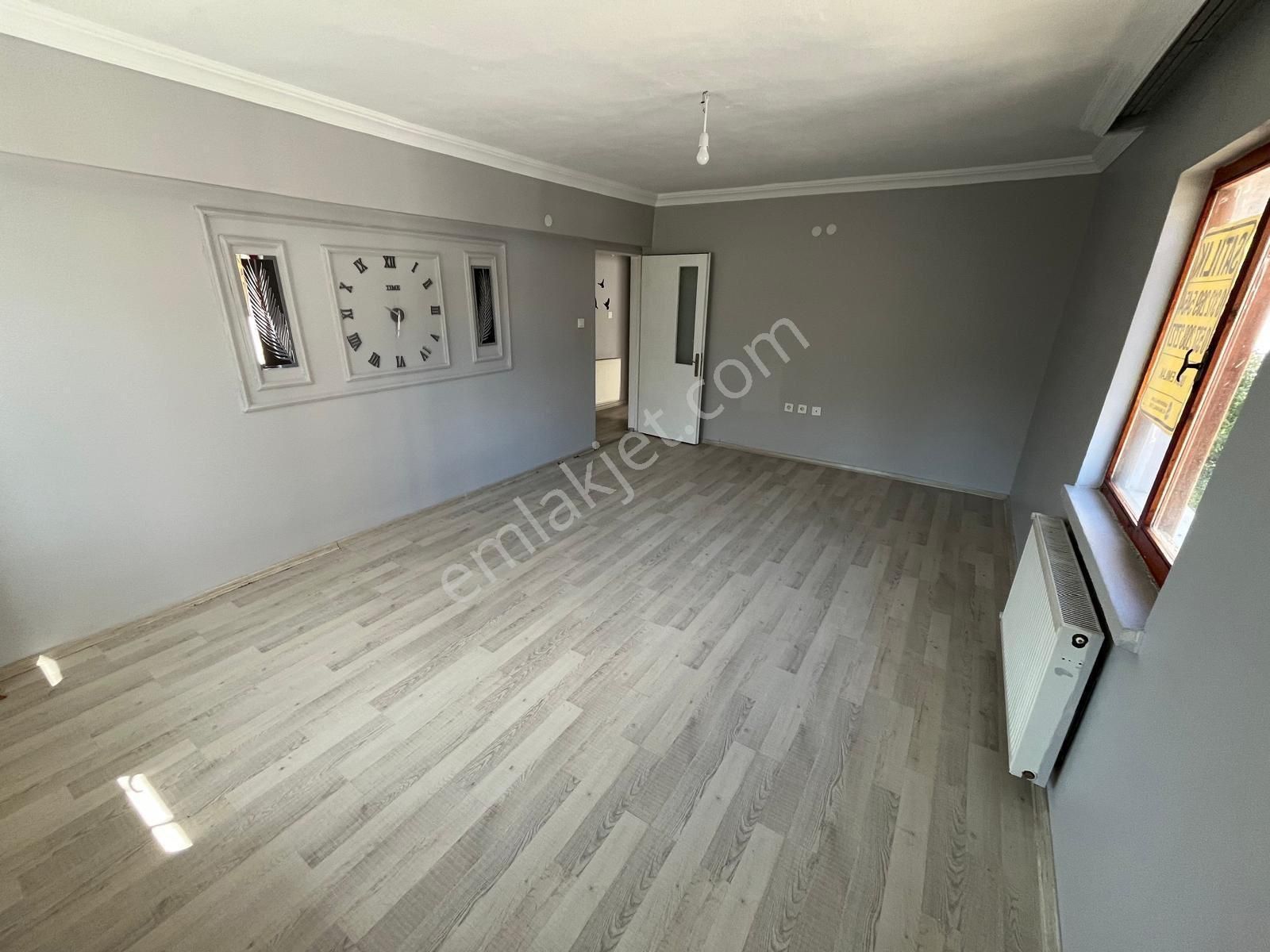 Sincan Selçuklu Mah'de 2.ara Katta Satılık 3+1 Daire - Görsel 8