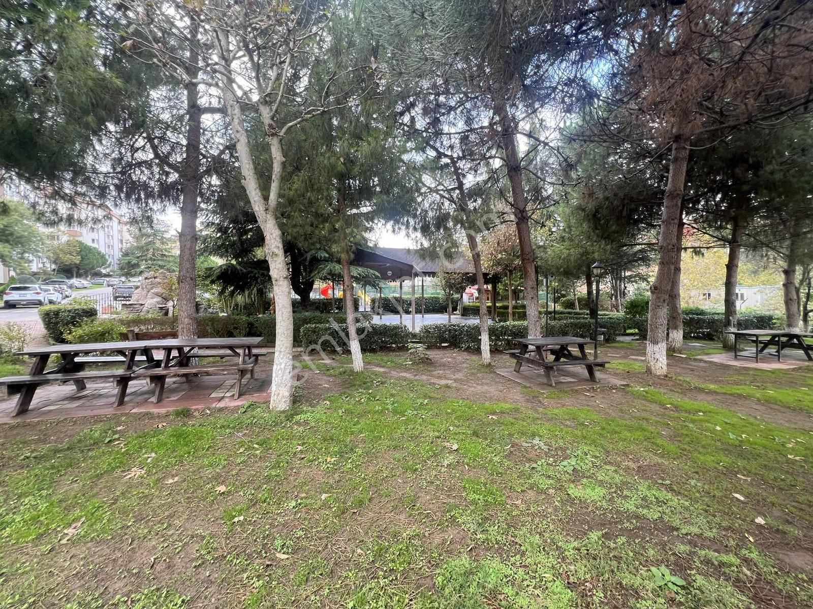 Yeşil Çengelköy Sitesinde Ara Kat 3+1 Satılık Daire - Görsel 4