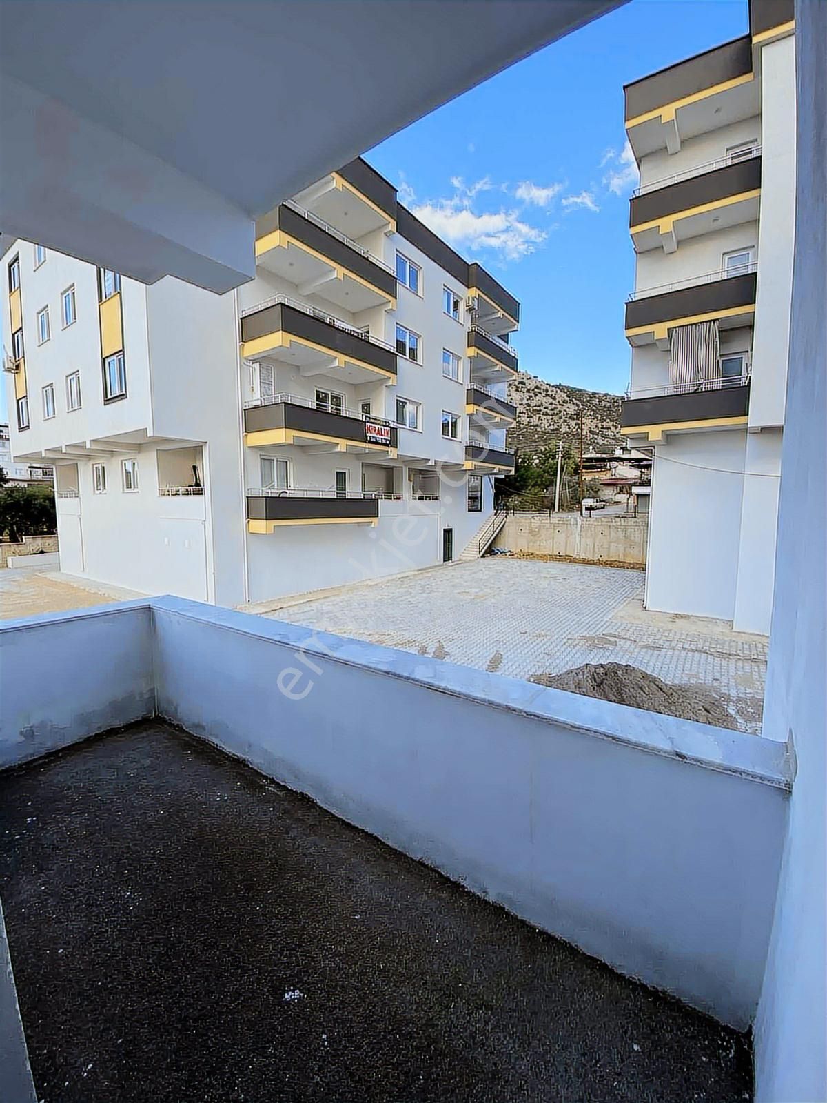 Kozan Gayrimenkulden Aslanpaşa'da Site İçerisinde Sıfır Lüks 3+1 - Görsel 8