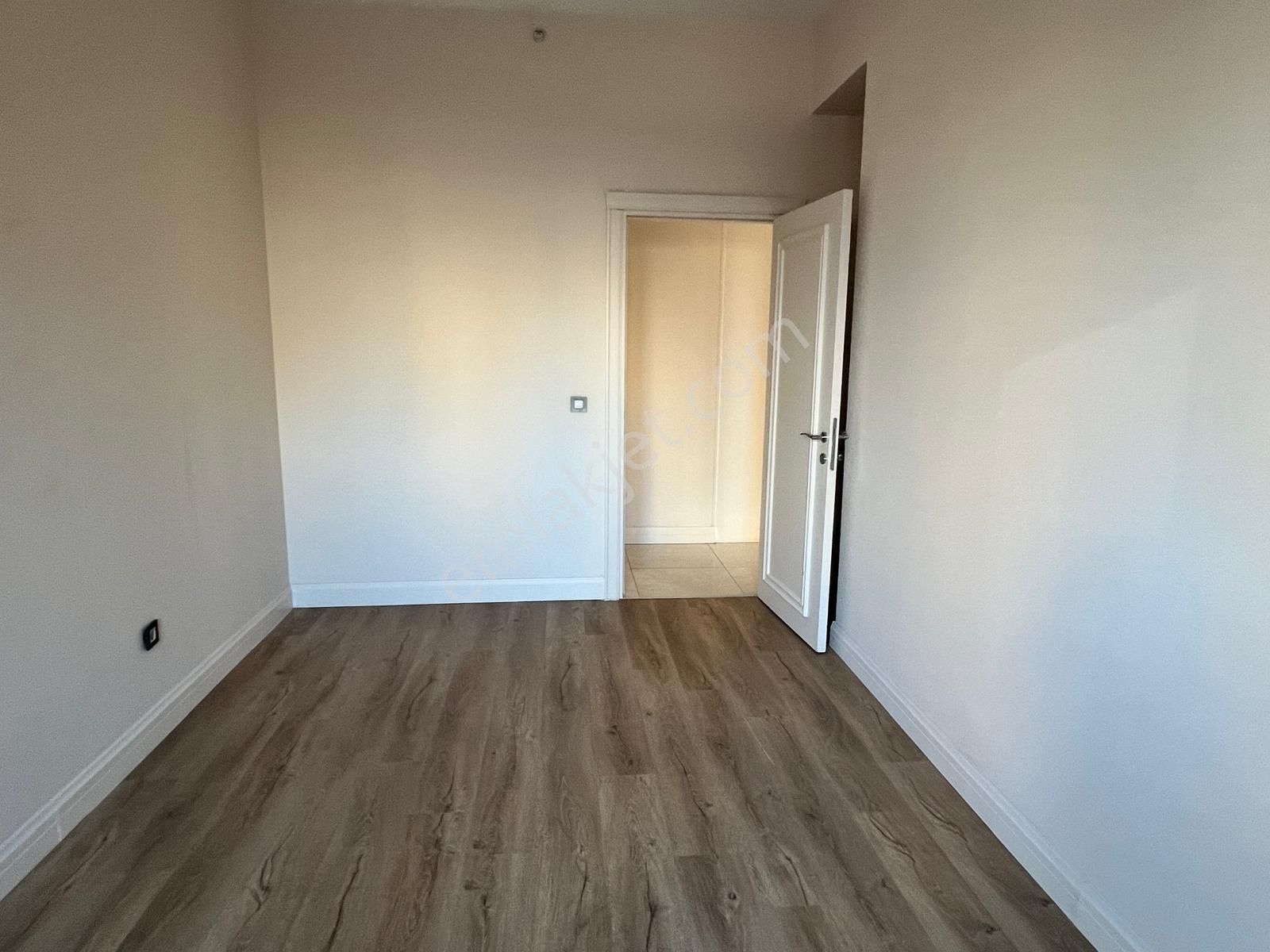 Kiptaş Venezia Mega Satılık Boş Avm Mnzr. Çift Banyolu Balkonlu En Uygun 3+1 Daire - Görsel 13