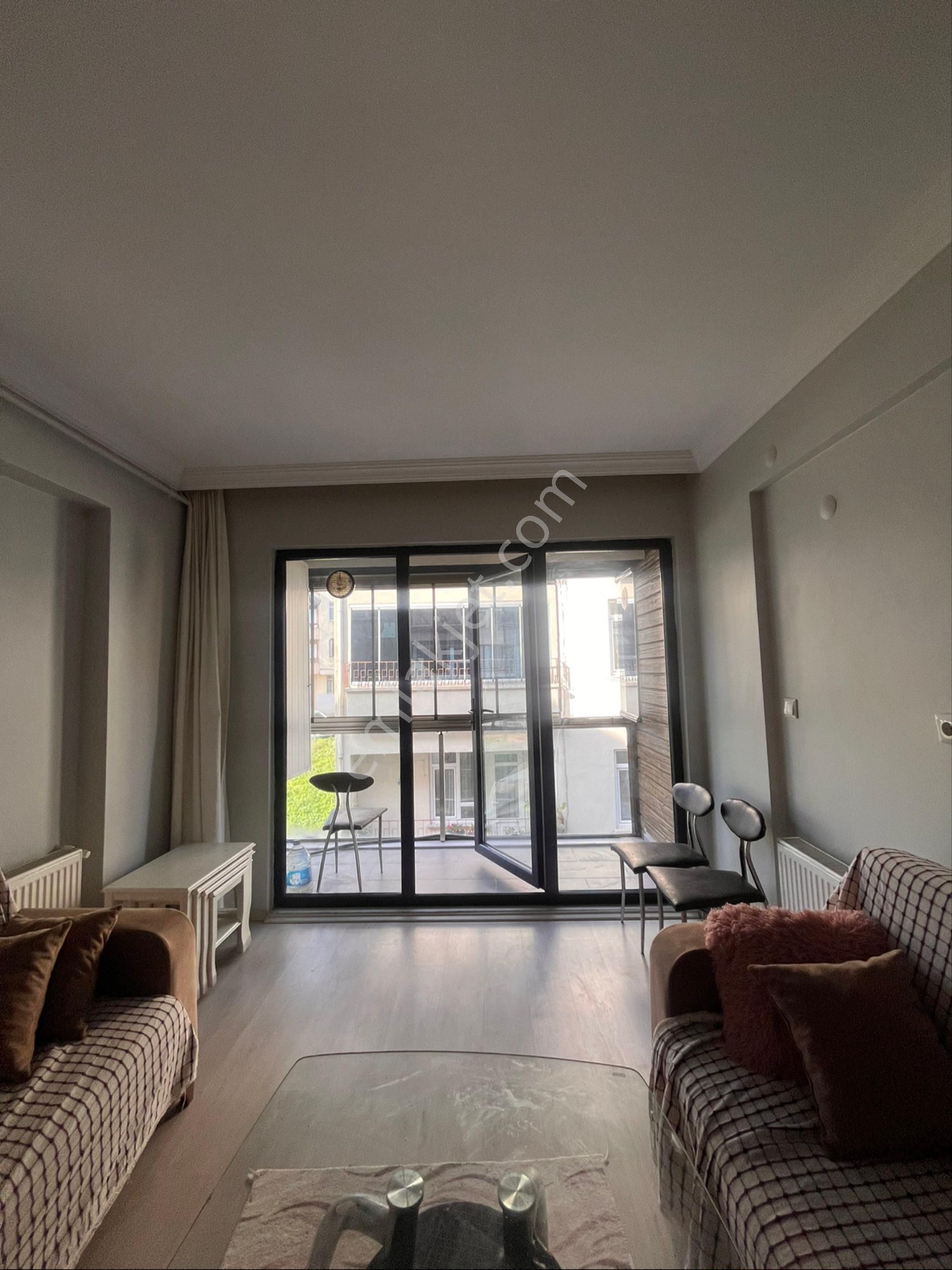 Biga Şevketbey Sokakta 1+1 2. Kat Eşyalı Daire - Görsel 4