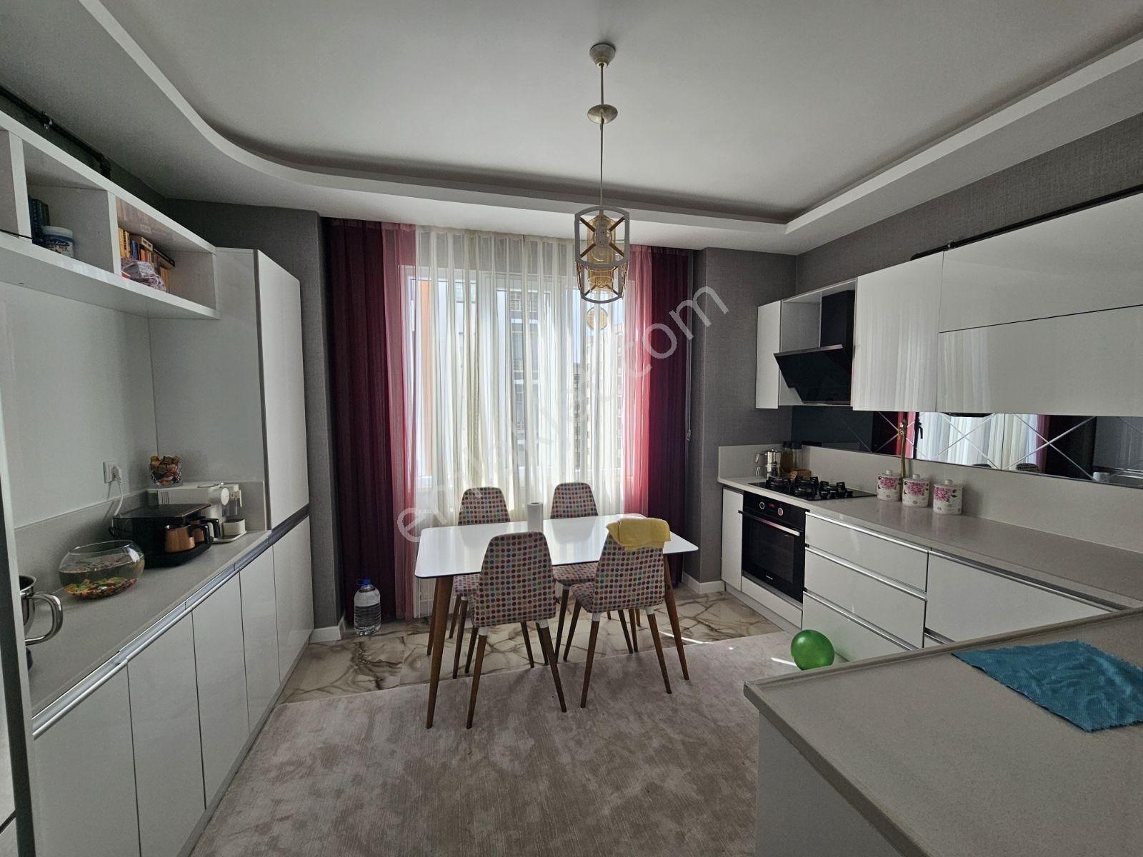 Ulaş Emlaktan Atakentte Cadde Üzeri Lüks 4+1 Daire - Görsel 7