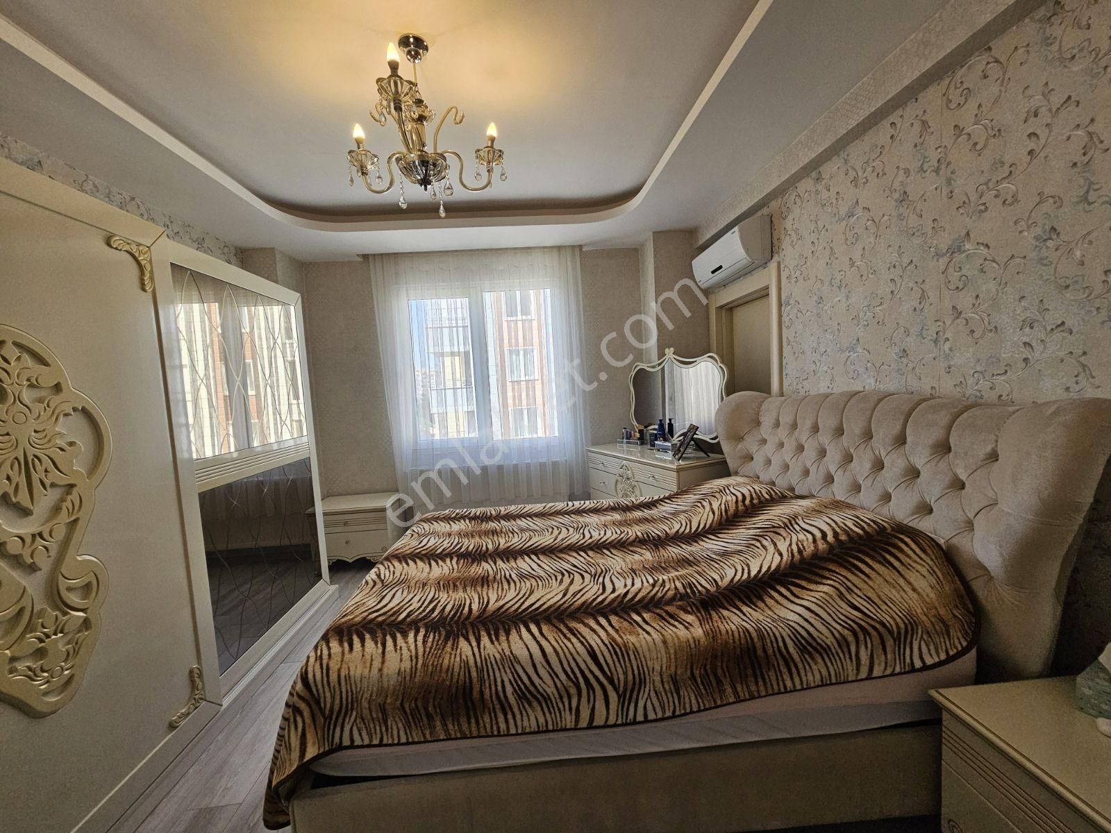 Ulaş Emlaktan Atakentte Cadde Üzeri Lüks 4+1 Daire - Görsel 21