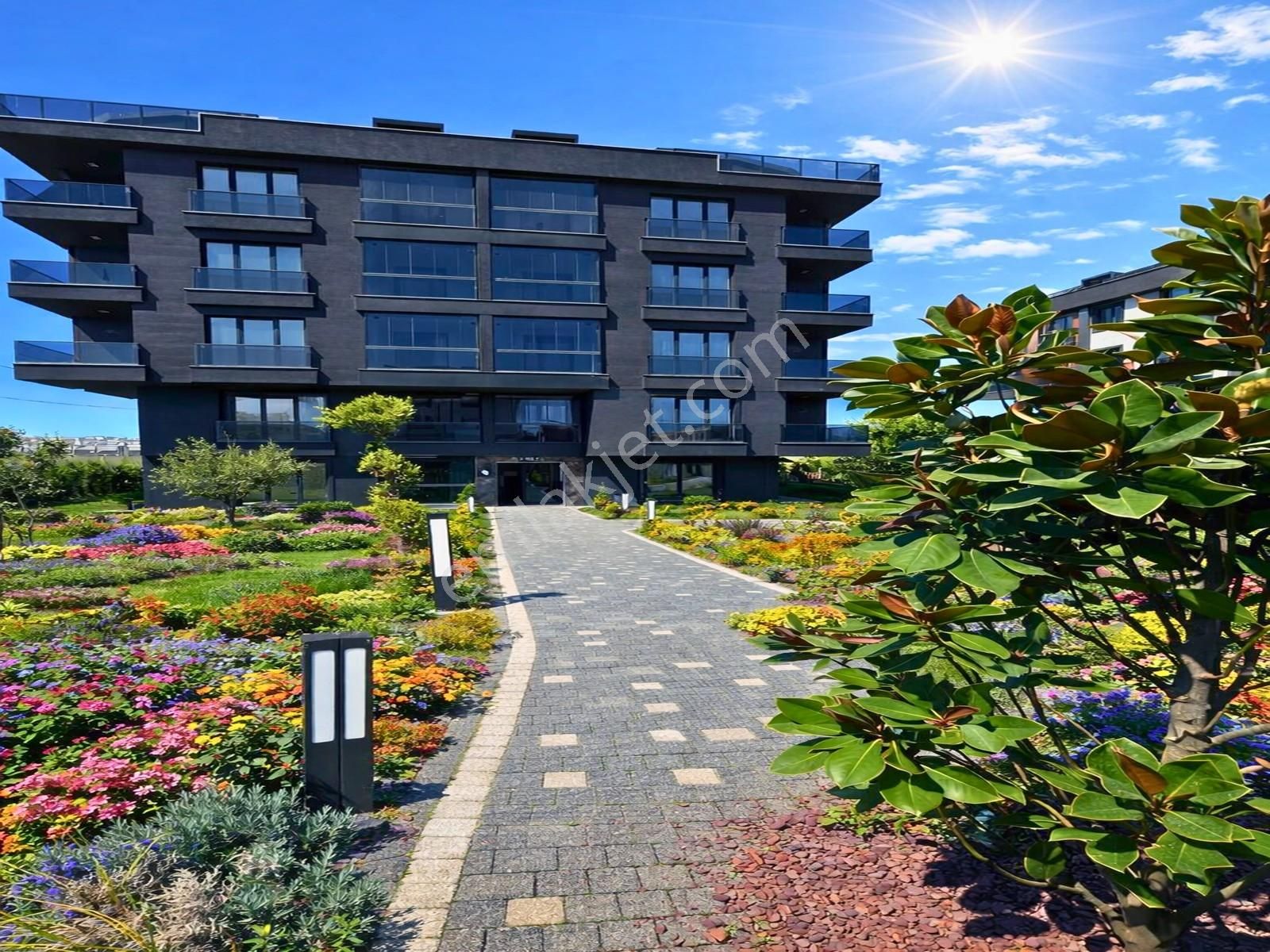 [güzel City]butik Site Konforu-kapalı Otoparklı-çift Balkonlu Ev - Görsel 2