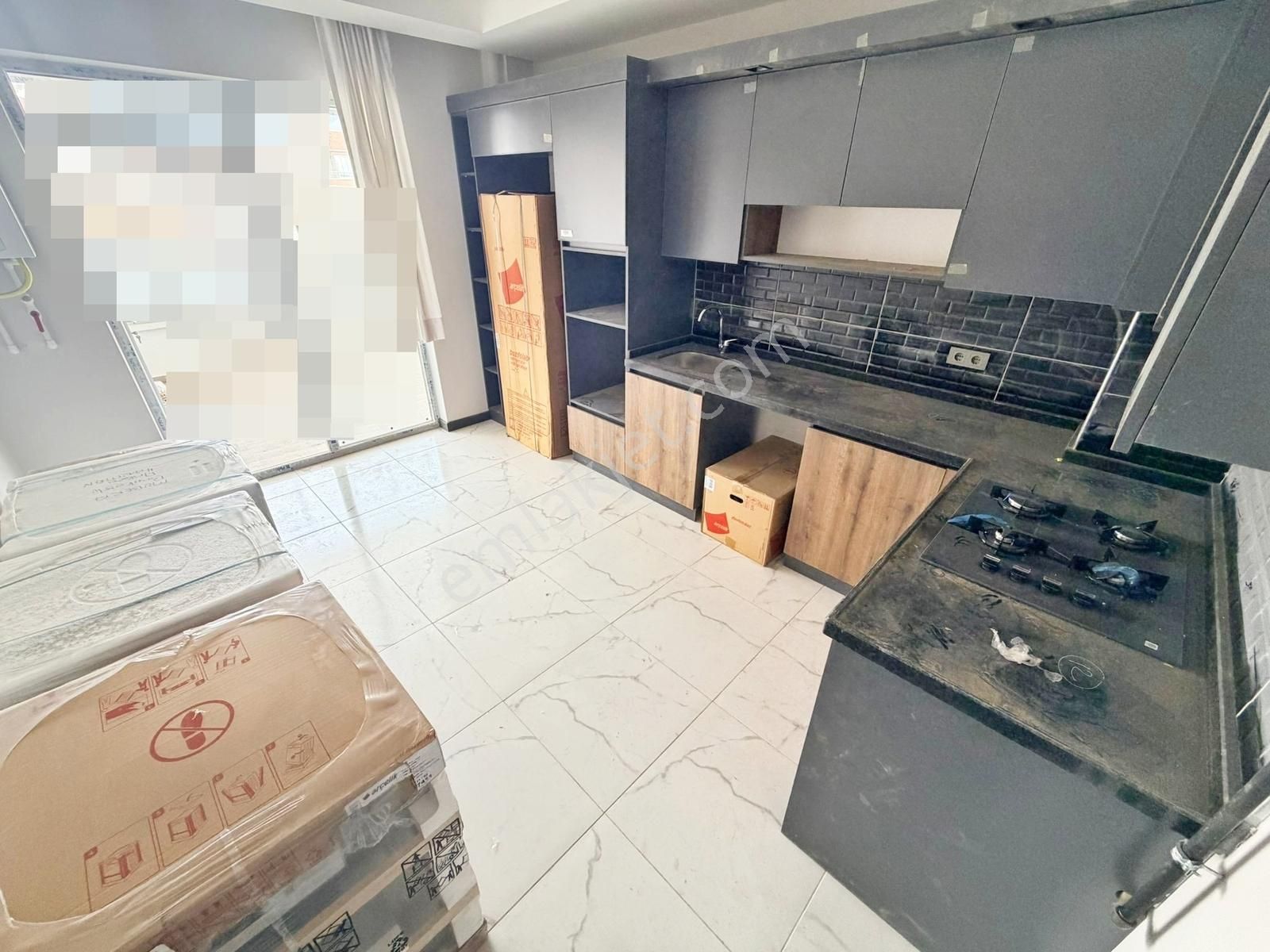 Yuvam'dan Site İcerisinde Ultra Lüks Mega Genişlik'de 4+1 Daire