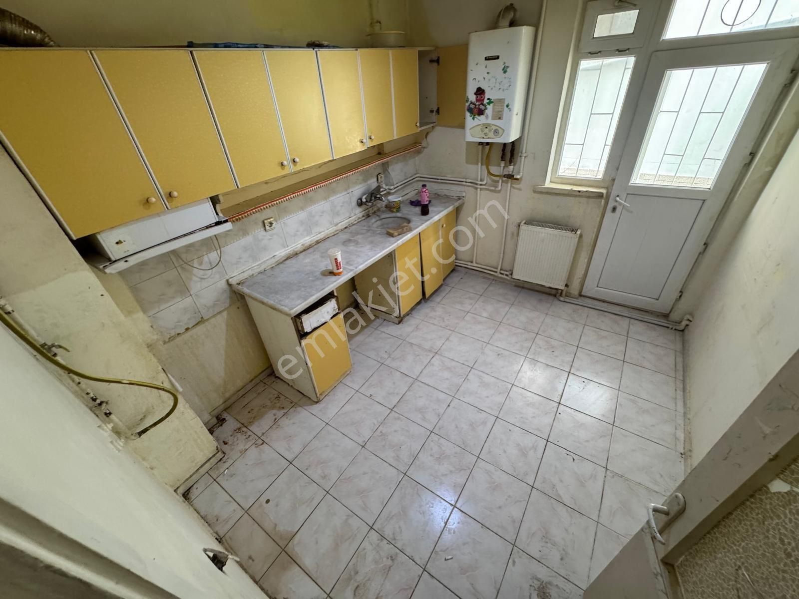 Akşemsettin Mah'de Salon Bağımsız Satılık 2+1 Yüksek Giriş - Görsel 4