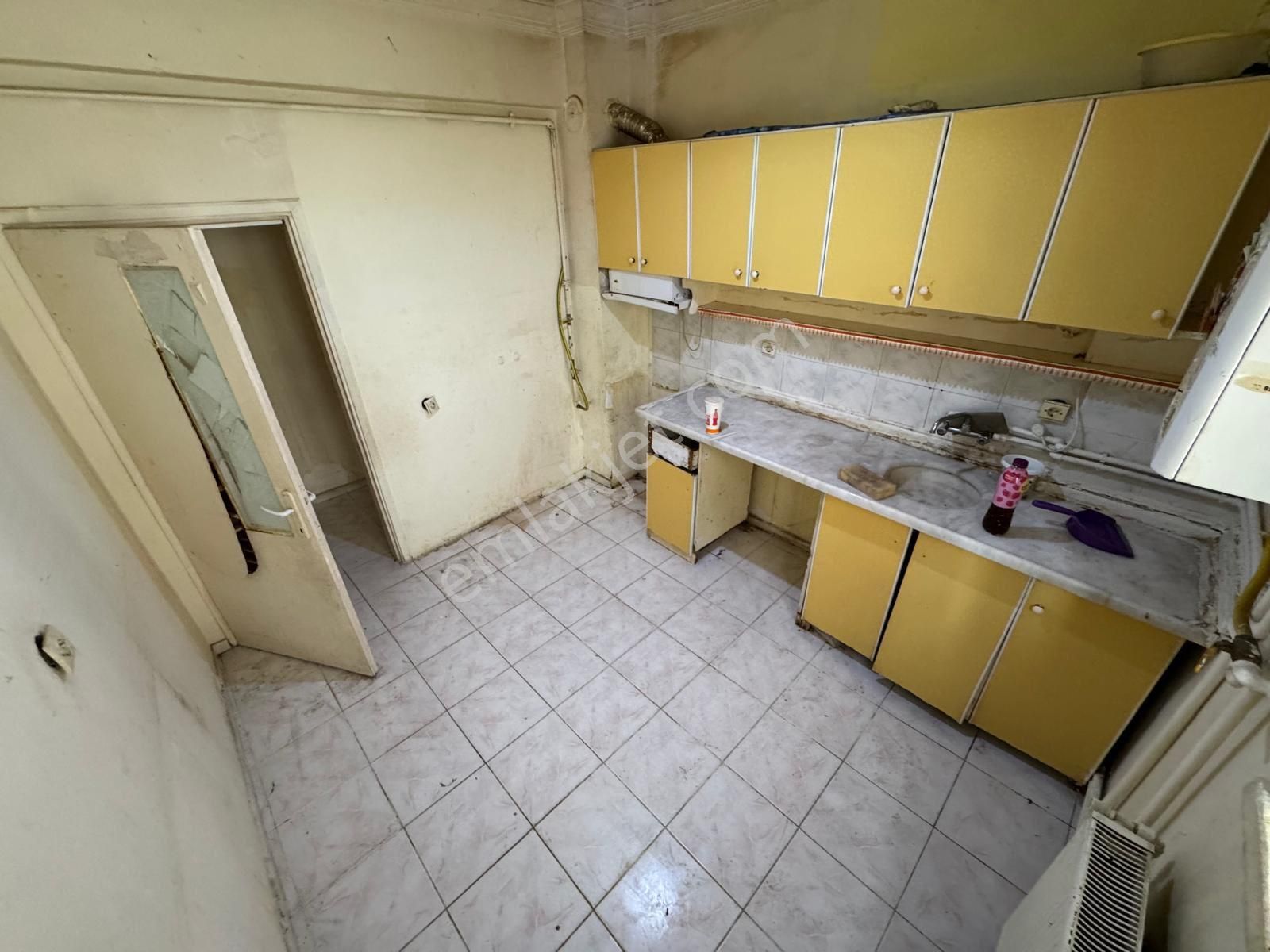 Akşemsettin Mah'de Salon Bağımsız Satılık 2+1 Yüksek Giriş - Görsel 5