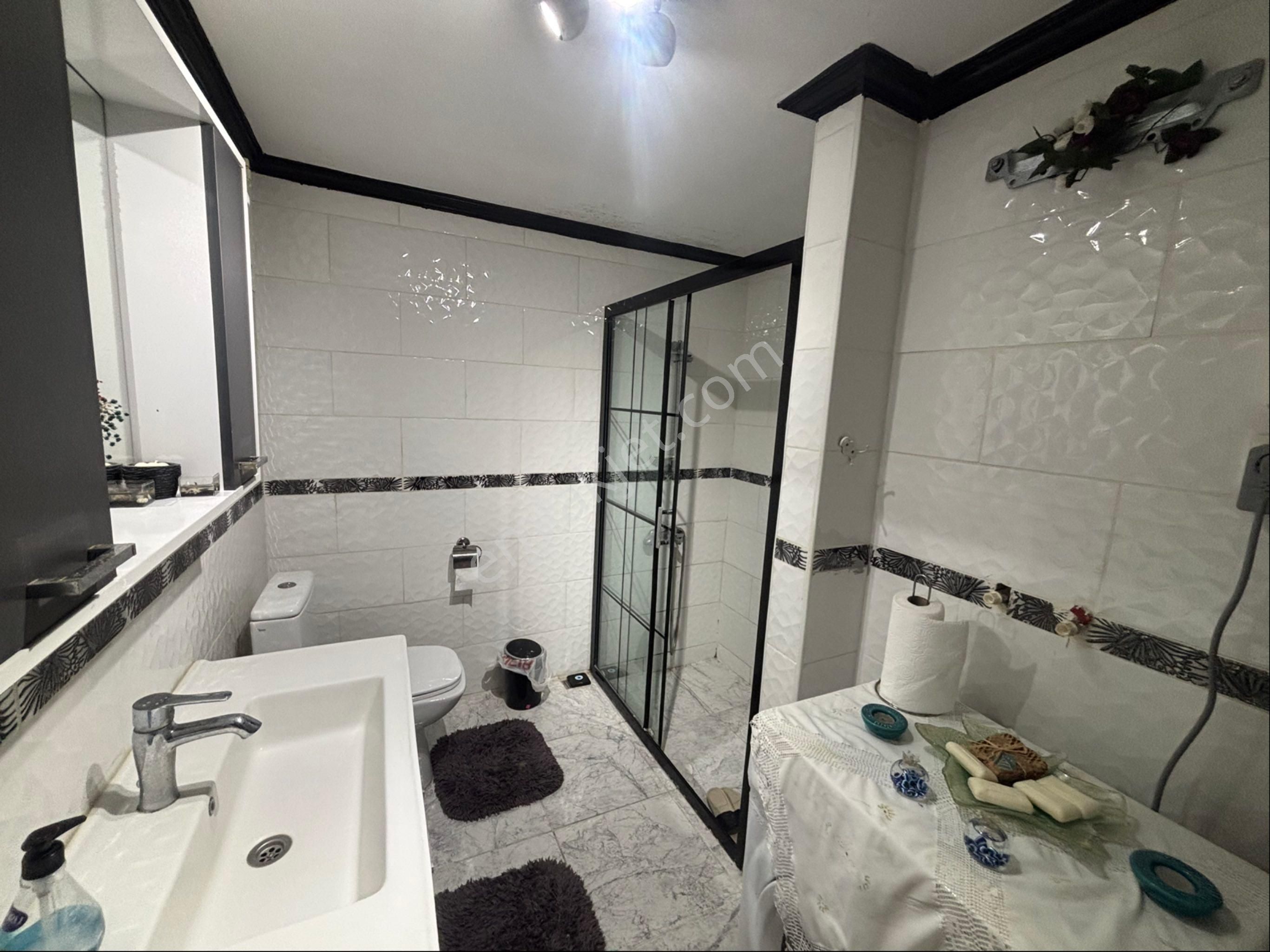 Kuşadası Ege Mahallesi Satılık 3+1 Ferah Daire - Görsel 27