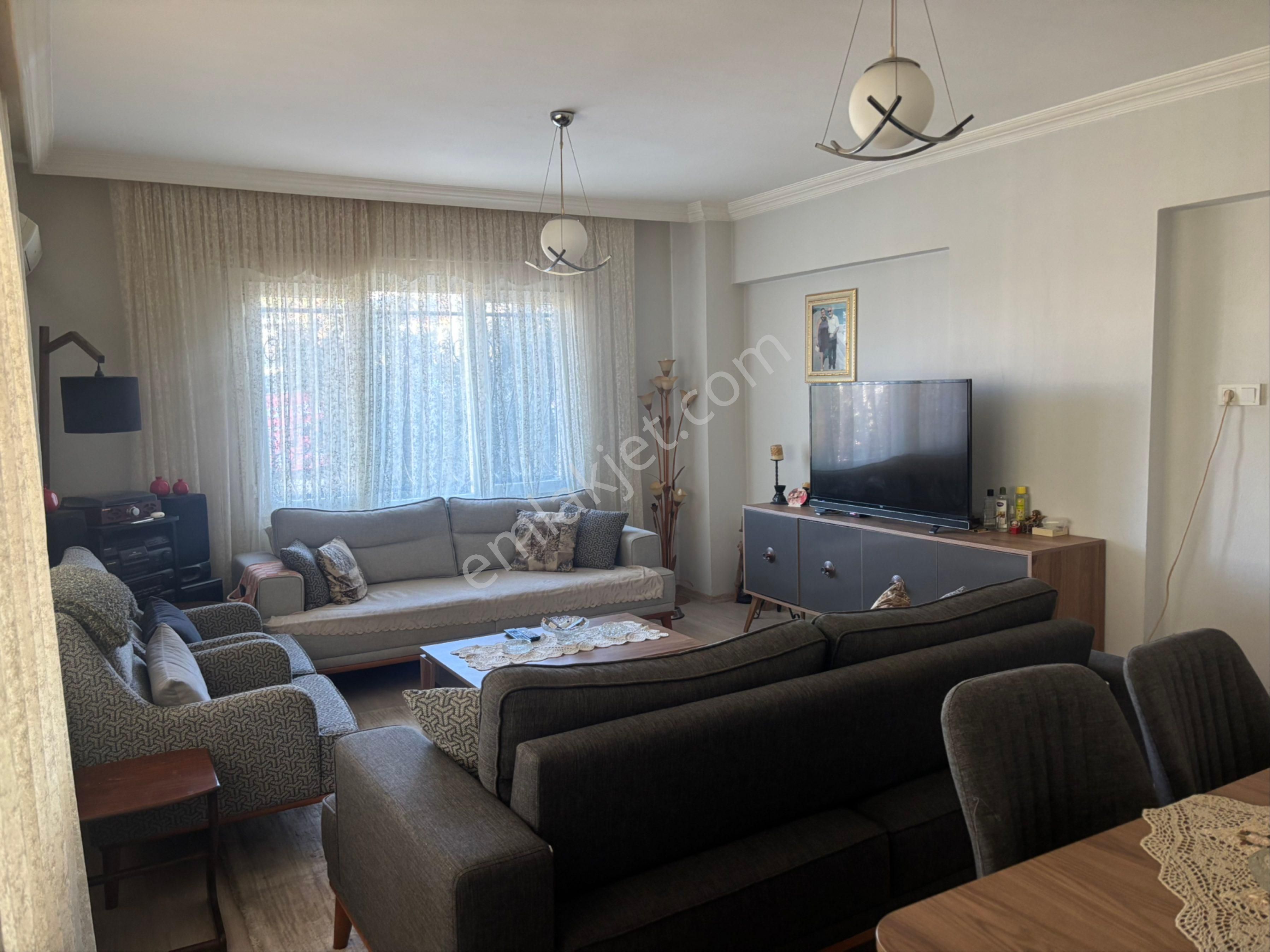 Kuşadası Ege Mahallesi Satılık 3+1 Ferah Daire - Görsel 11