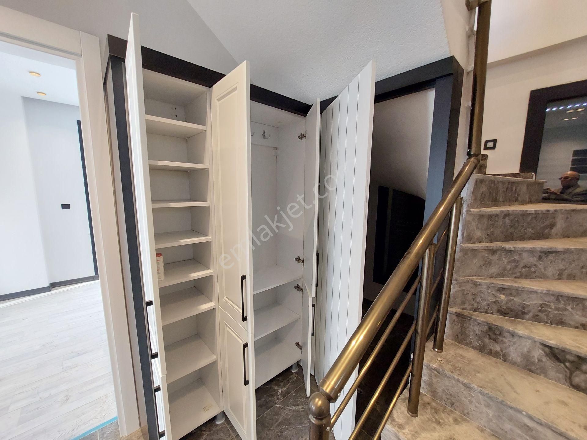 Muhteşem 4+1 Villa Havuzlu Otoparklı Ebeveyn Banyolu Alt Katta Oda - Görsel 20