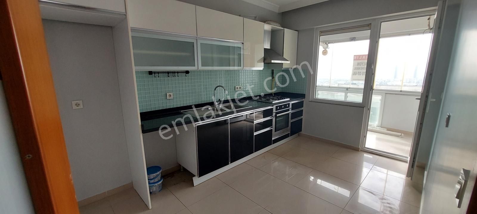 E5,metro Yakını Deniz Manzaralı,aile Sitesinde Harika Fırsat3+1 - Görsel 34