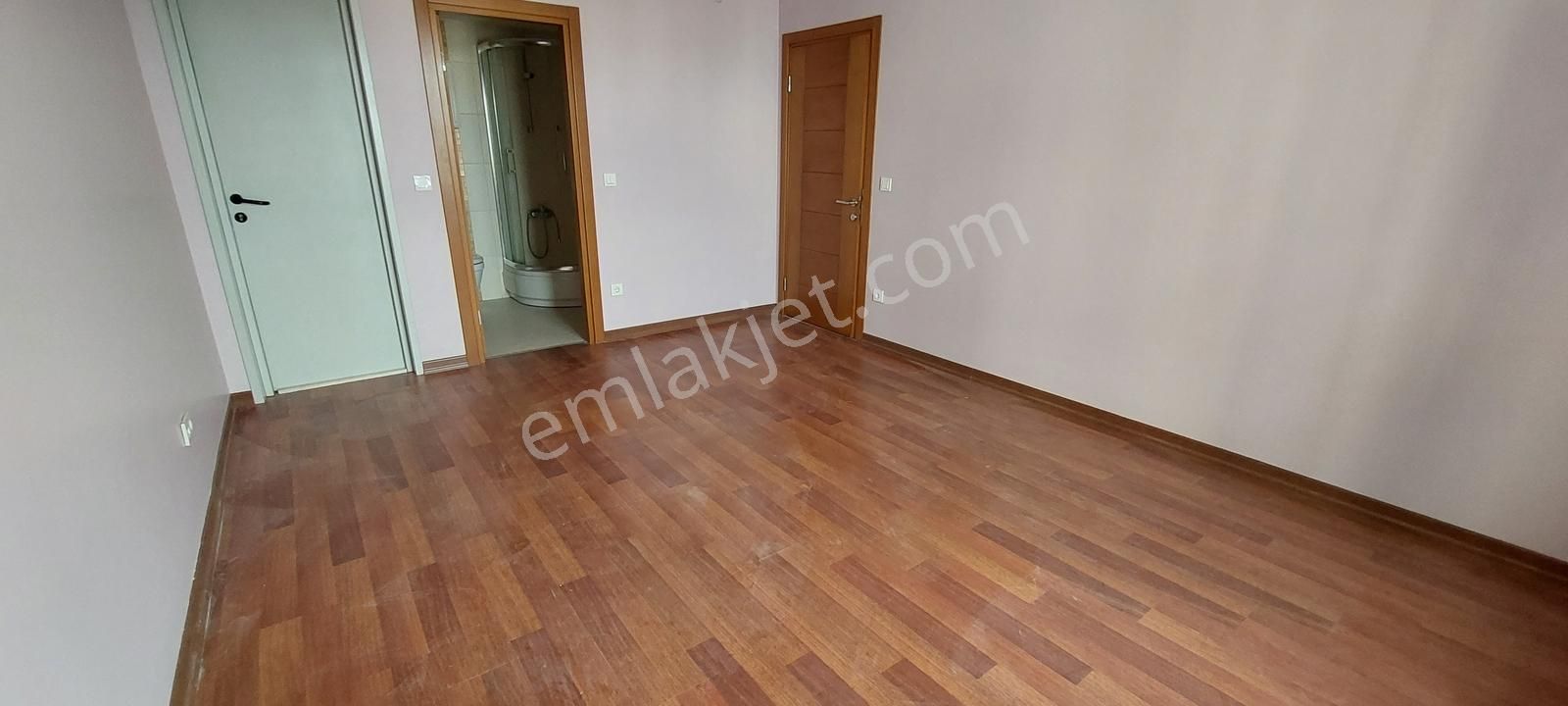 E5,metro Yakını Deniz Manzaralı,aile Sitesinde Harika Fırsat3+1 - Görsel 23