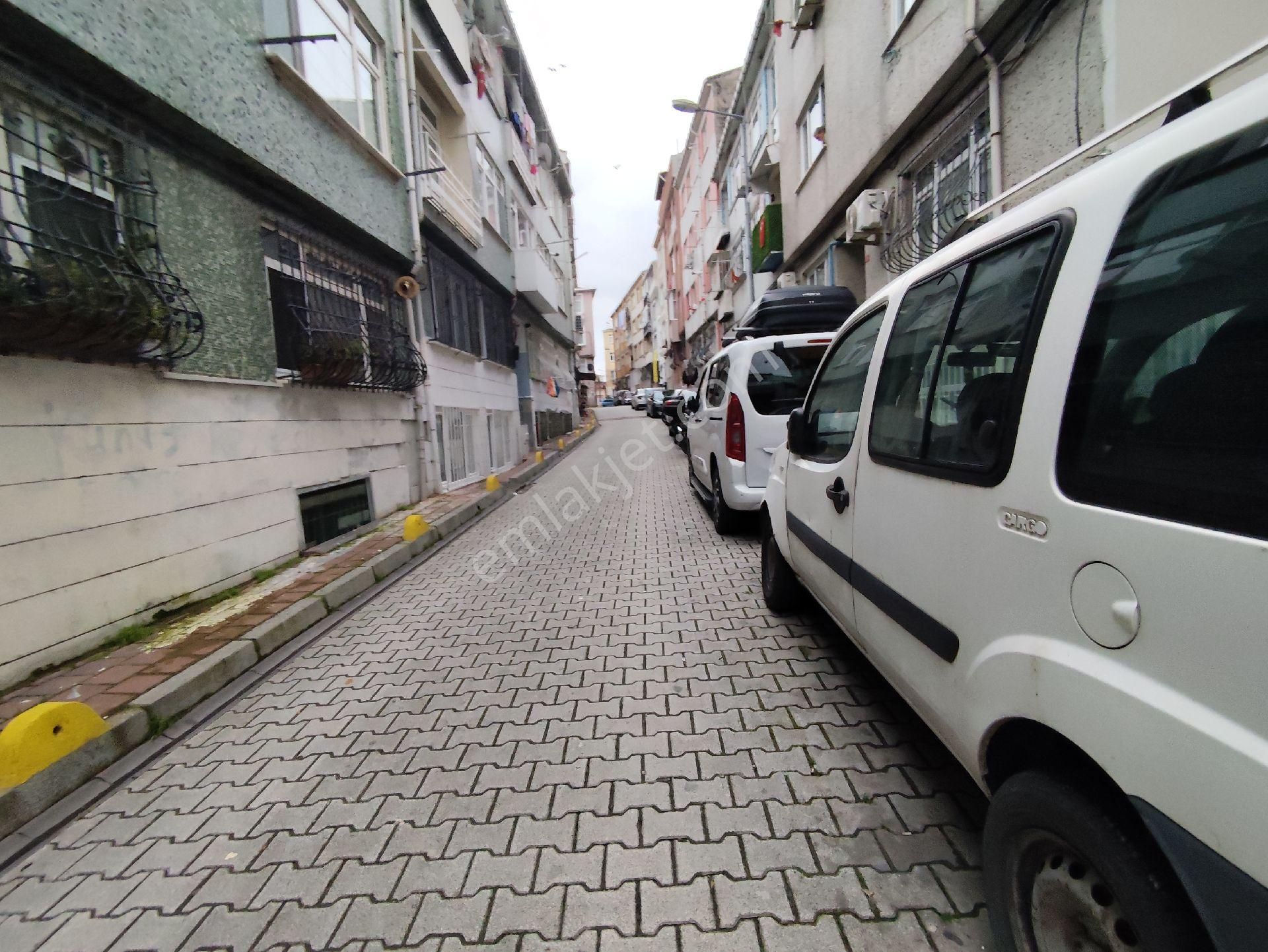 Sümbülefendide Satılık 1+1 Yüksek Giriş - Görsel 23