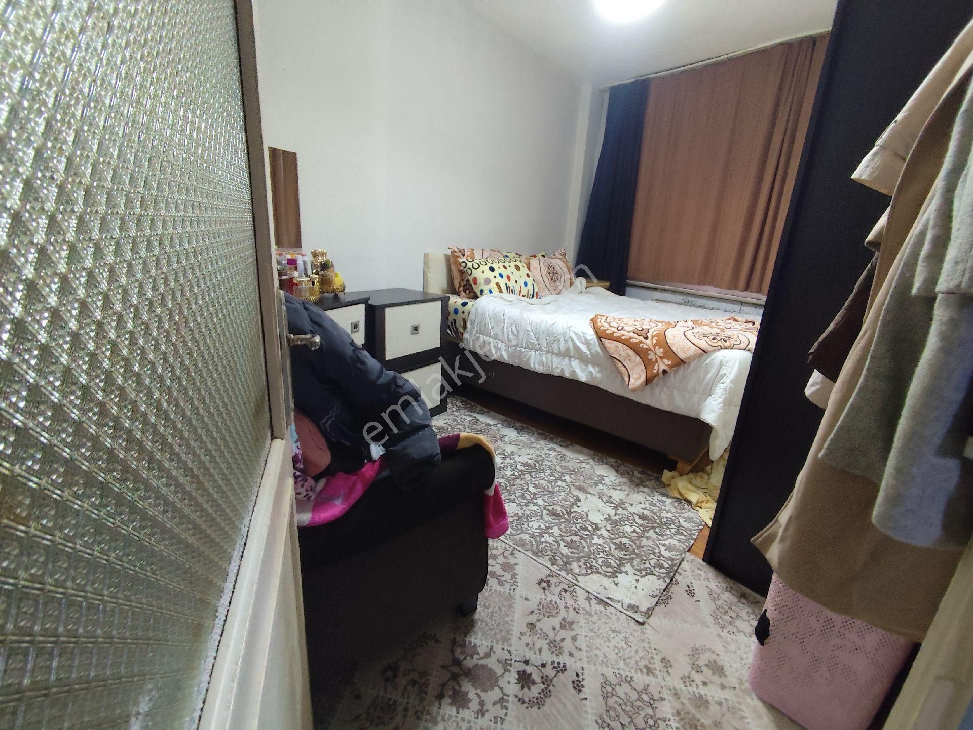 Kocamustafapaşa Sümbülefendi Mah Satılık1+1 Geniş Daire - Görsel 5