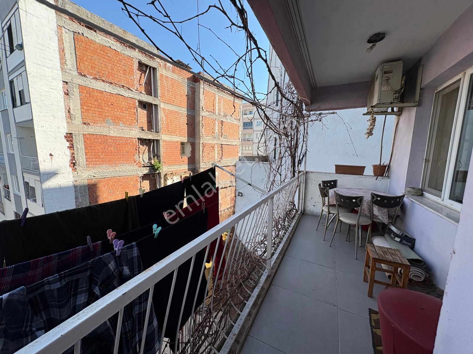 Kazımdirik Mahallesinde 3+1 Kapalı Mutfak Yenilenmiş Daire - Görsel 30