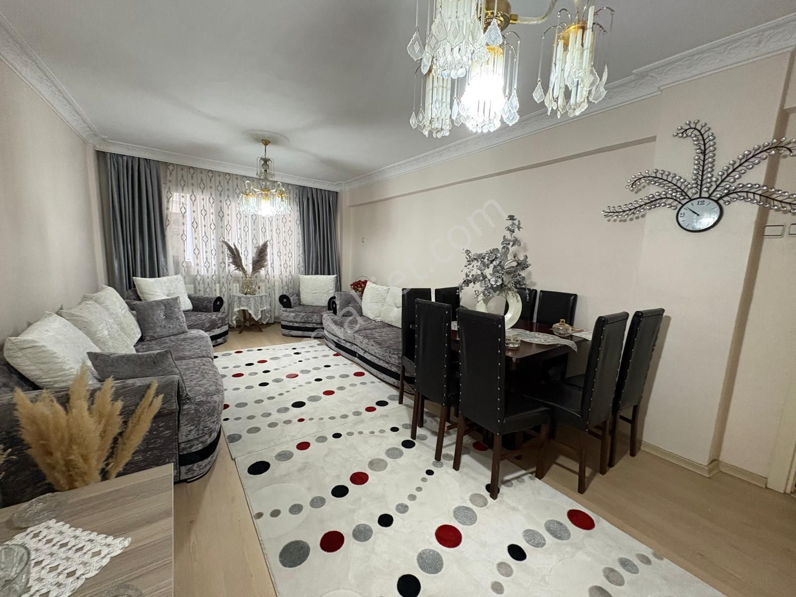 Kazımdirik Mahallesinde 3+1 Kapalı Mutfak Yenilenmiş Daire - Görsel 18