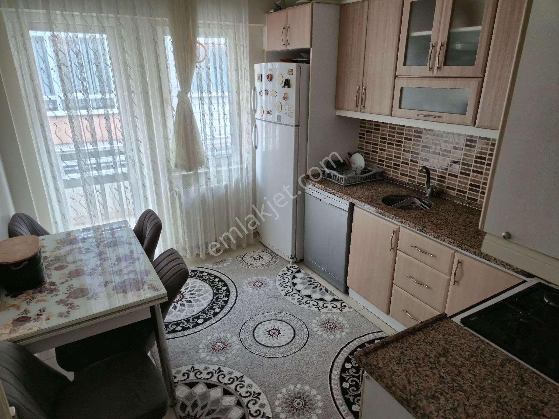 Realty World'dan Geyve Tepecikler'de Sitede Arakat 110m2 3 Balkonlu 3+1 - Görsel 14