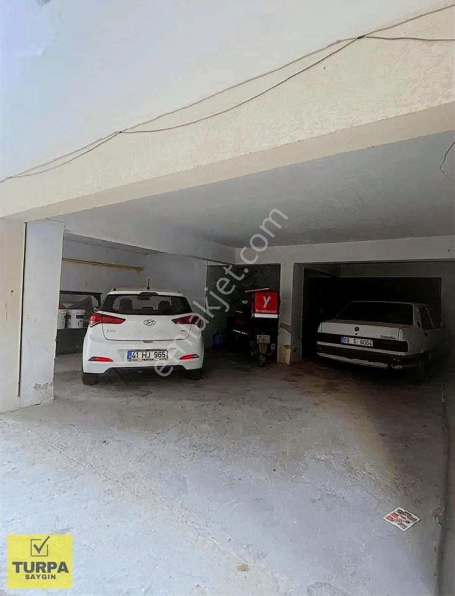 Turpa Saygın'dan Eşrefpaşa Cadde Ve İzmirpark 2 Dk Ara Kat 3+1 - Görsel 10