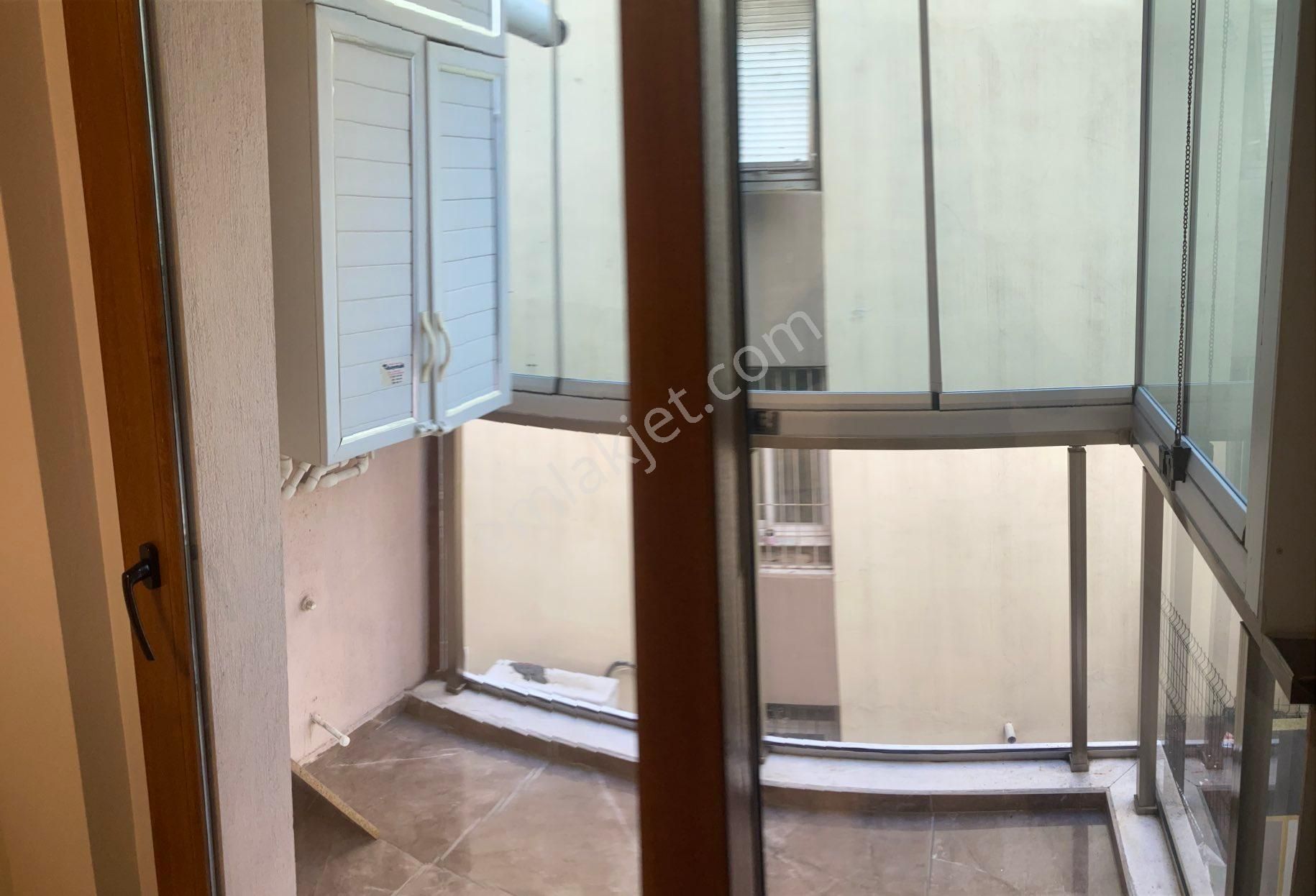 Üçyol Metro’da Yeni Binada Lüks Daire - Görsel 17