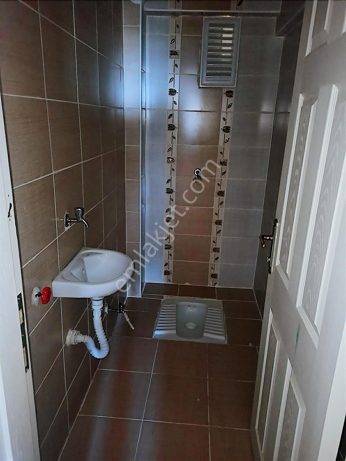 Çözüm Koleji Yakını Cadde Üzeri 3+1 Kilerli Geniş Kiralık Daire - Görsel 11