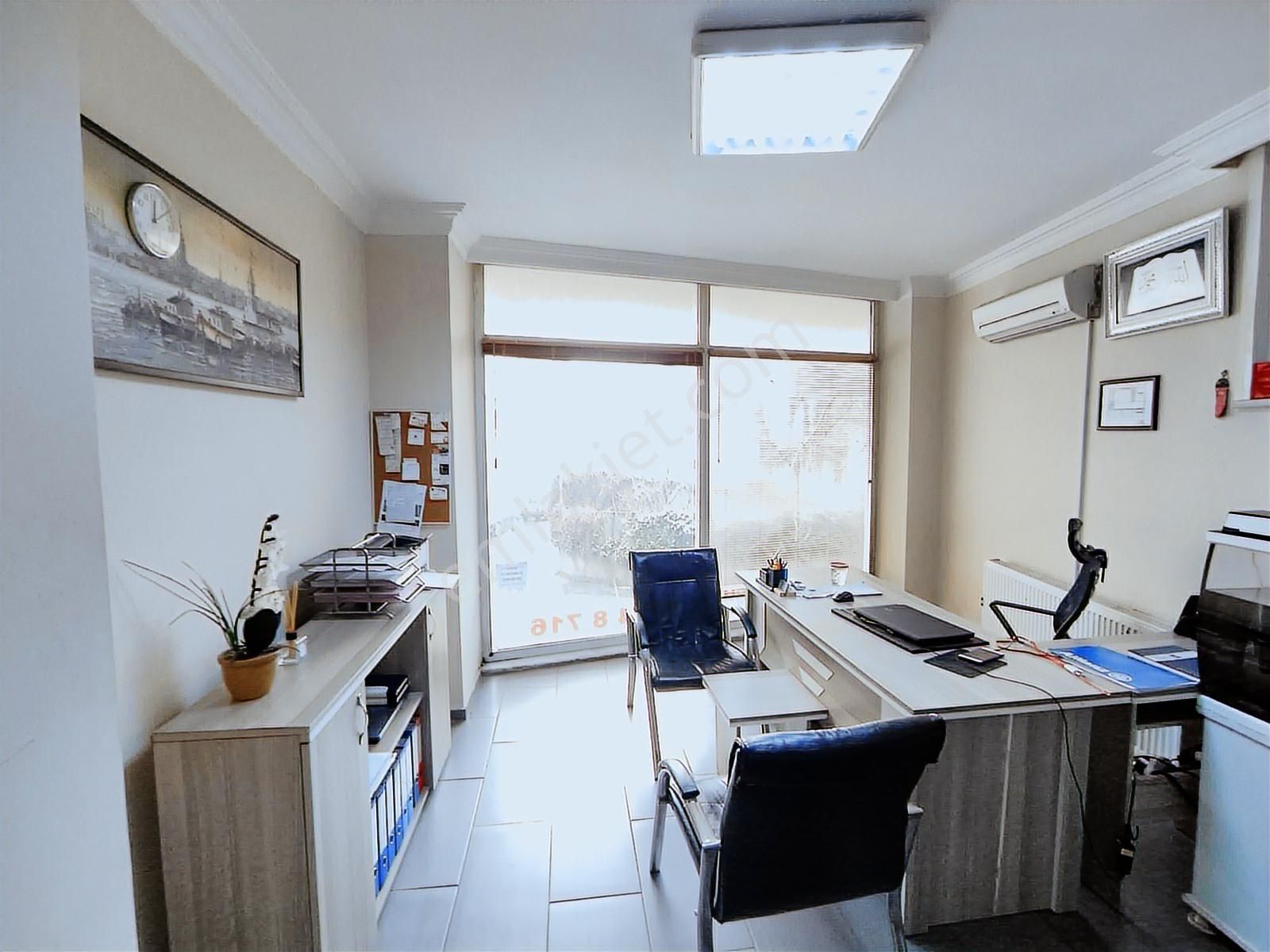 Emniyettepe De 2 Katlı 120 M2 Kiralık Dükkan