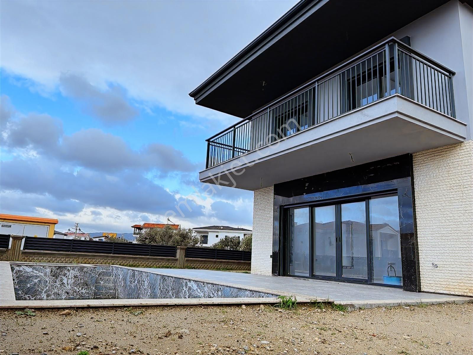 321m² Arsa İçinde Girişte Yatak Odası Olan Fırsaat Fiyatta Villa - Görsel 12