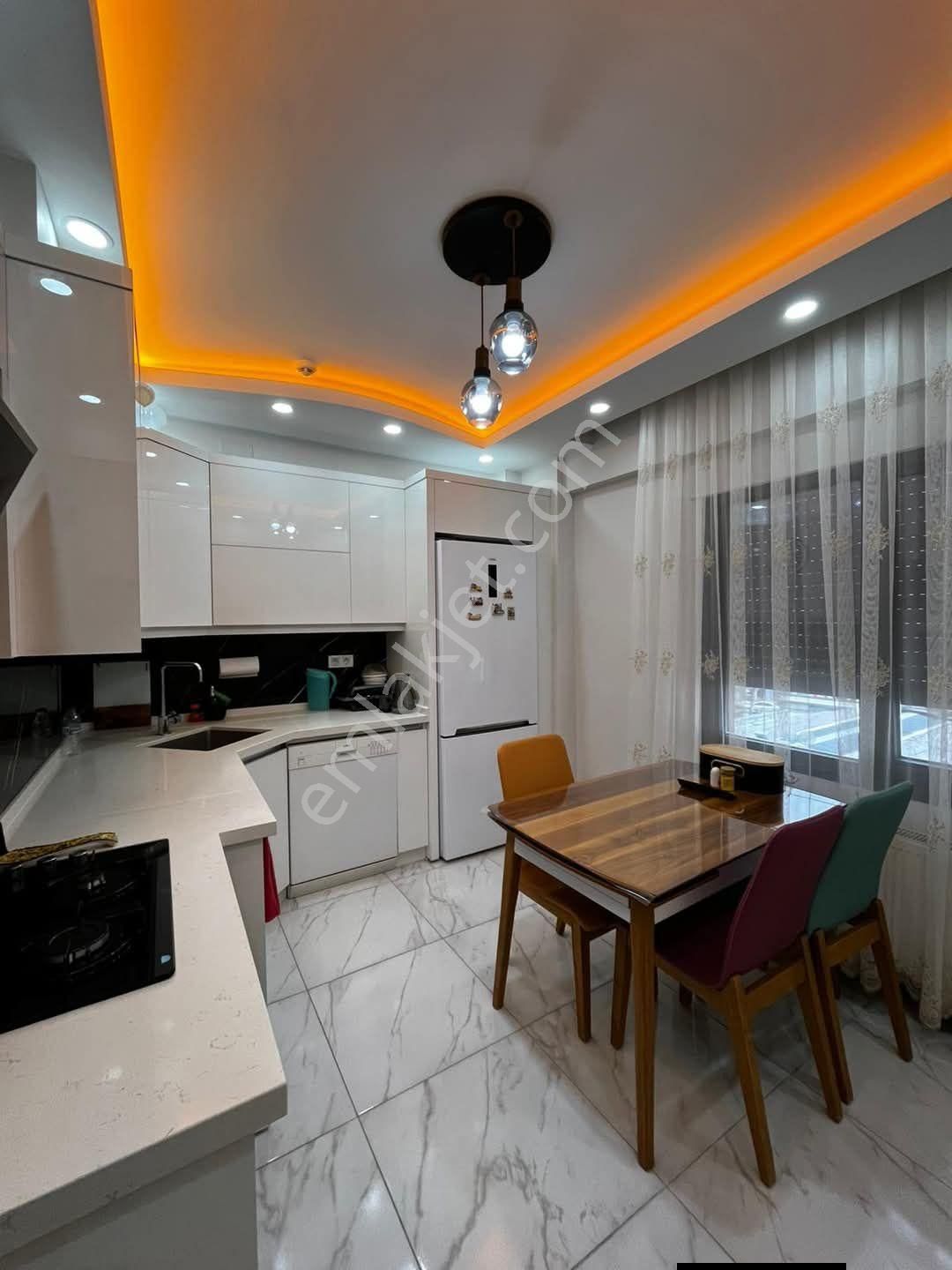 √√ Merkezii Lokasyon'da 1+1 70 M2 Full Eşyalı Daire √√ - Görsel 15