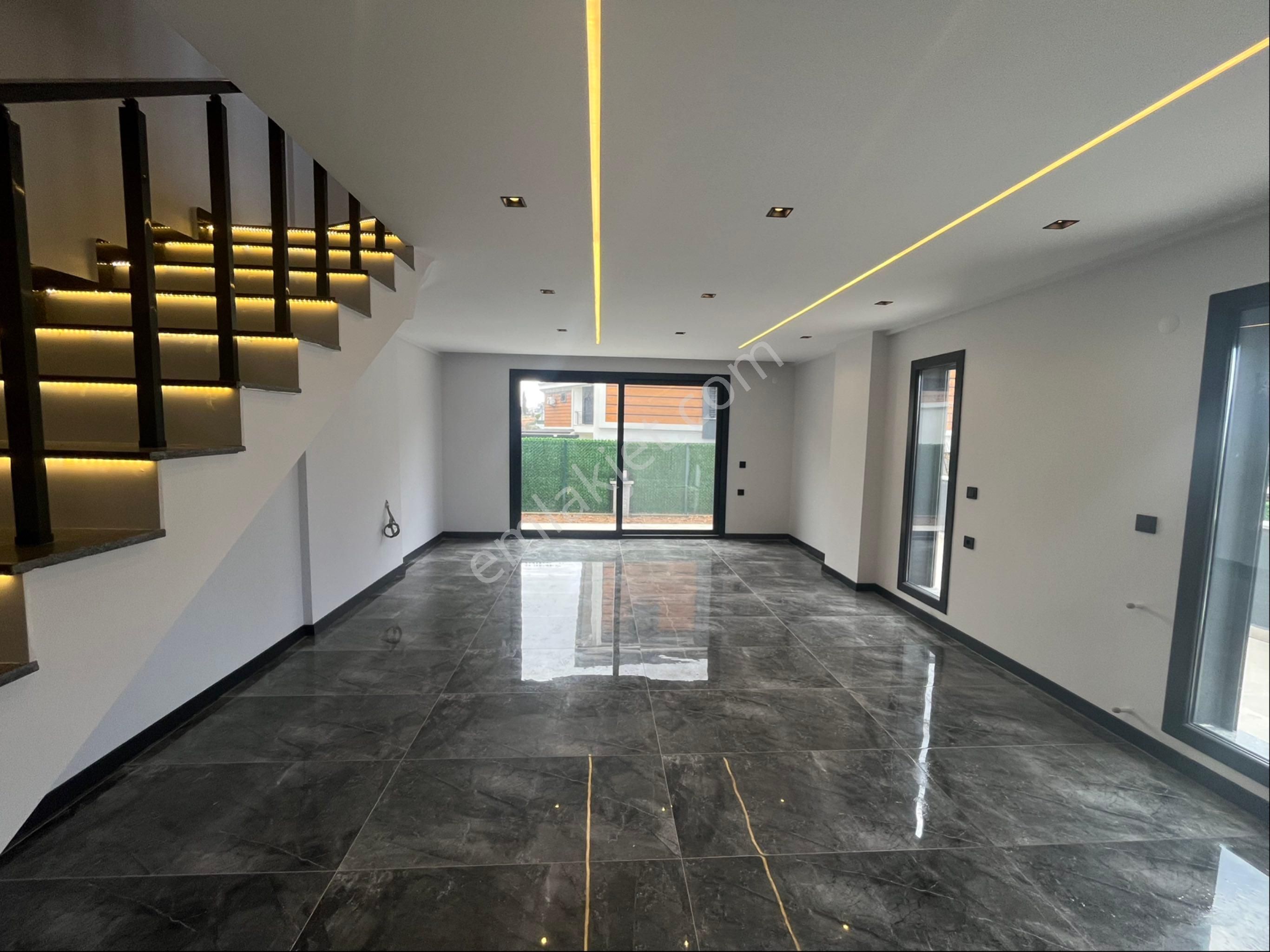 Didim Hisarda Satılık Lüks 3+1 Villa - Görsel 5