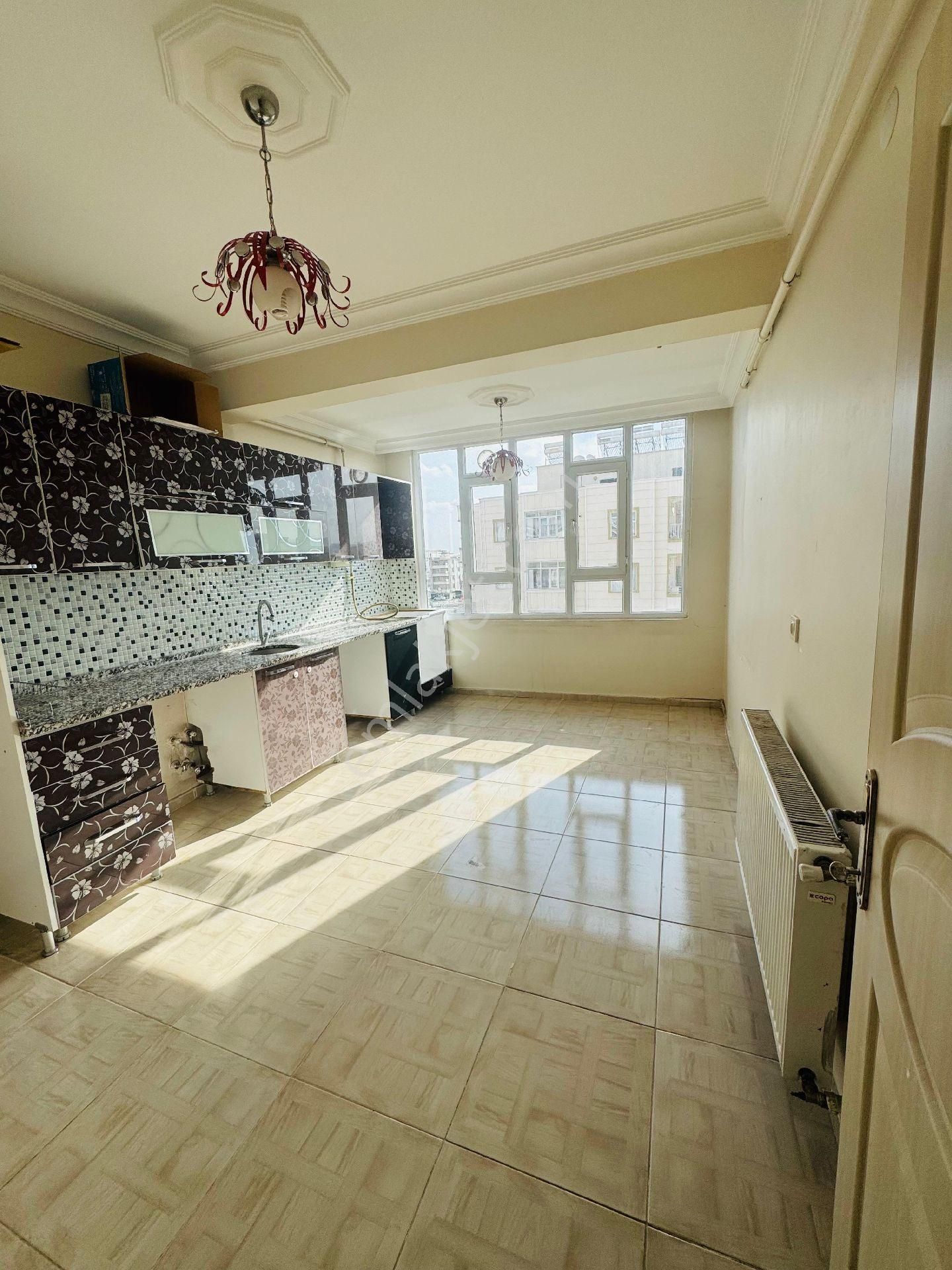 Doğu Emlak'tan Kiralık 2+1 Geniş Daire - Görsel 10