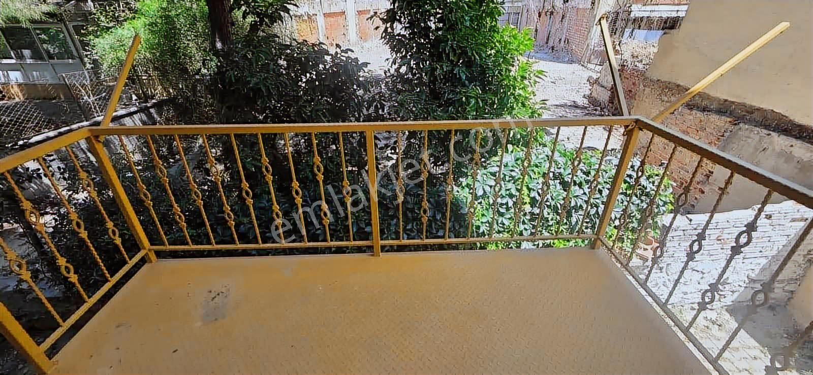 Karşıyaka Tuna Mahallesi 3+1 Asansörlü Otoparklı Daire - Görsel 15