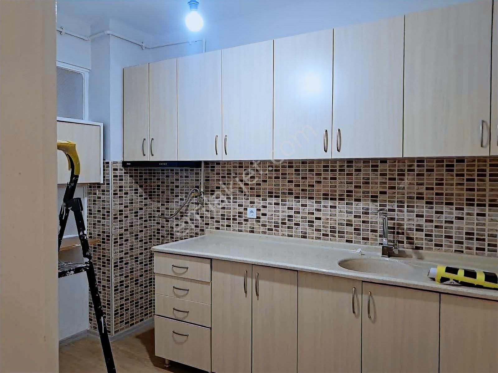 Karşıyaka Alaybeyde 3+1 Arakat Doğalgazlı Daire - Görsel 13