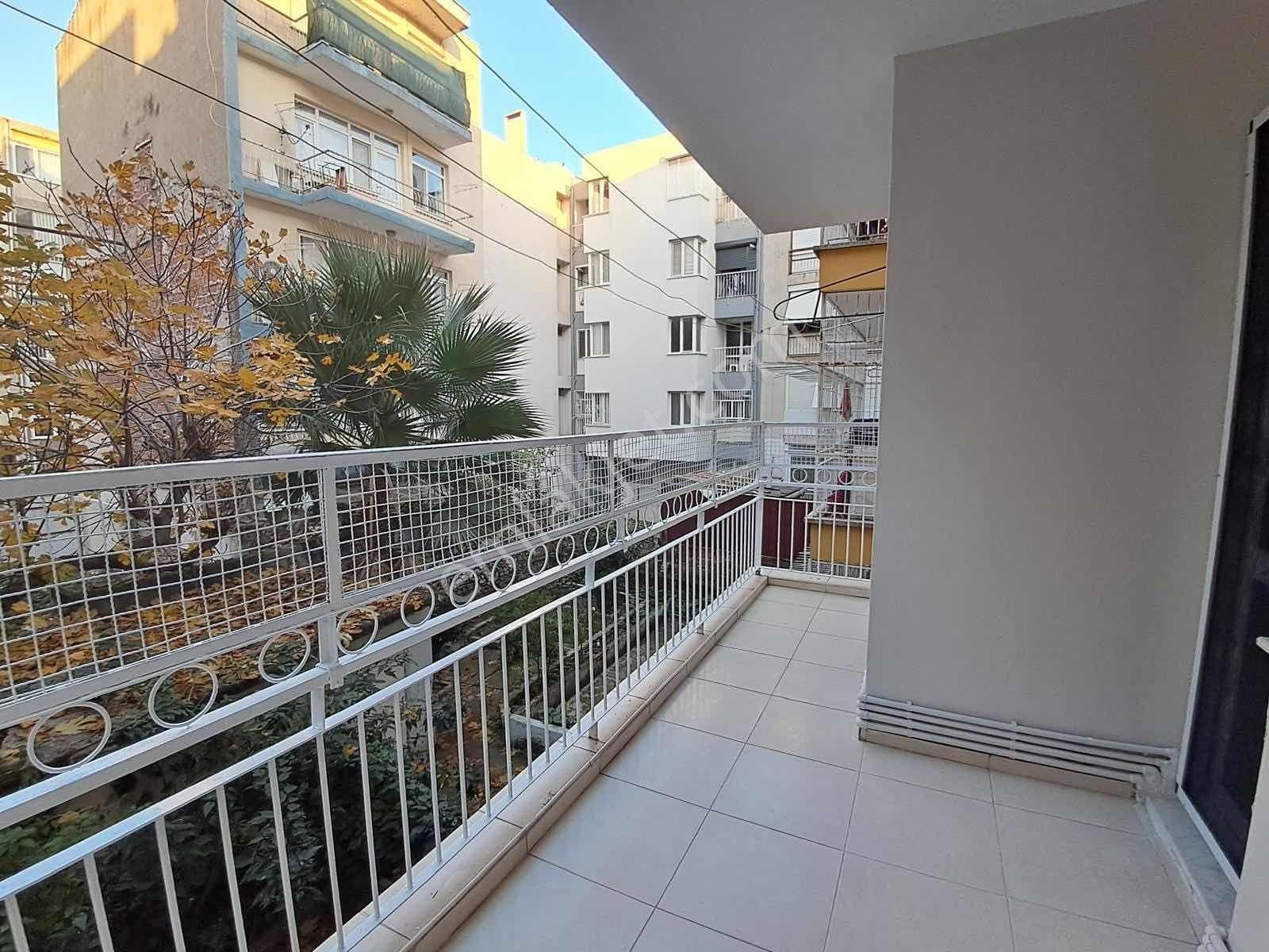 Karşıyaka Alaybeyde 3+1 Arakat Doğalgazlı Daire - Görsel 32
