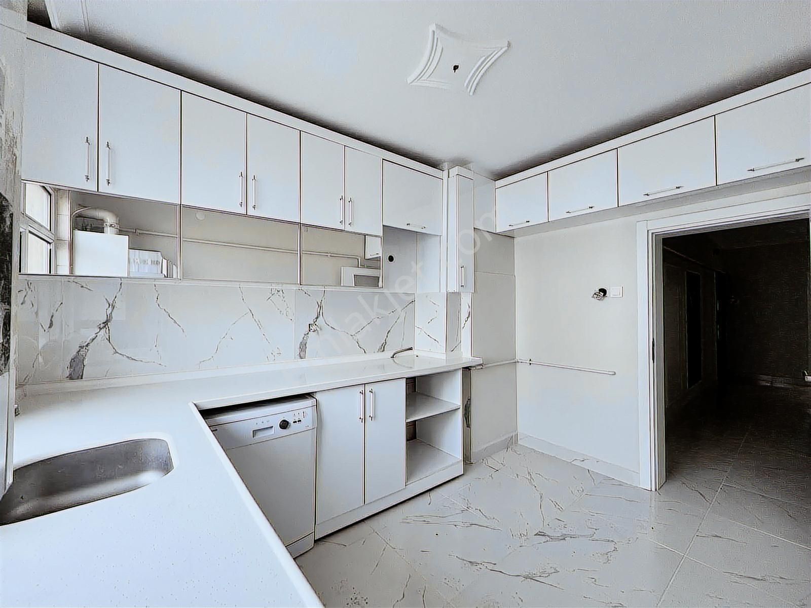 İkiaa Gayrimenkulden Atatürk Cadde Üzerinde 3+1 Masrafsız Daire - Görsel 10