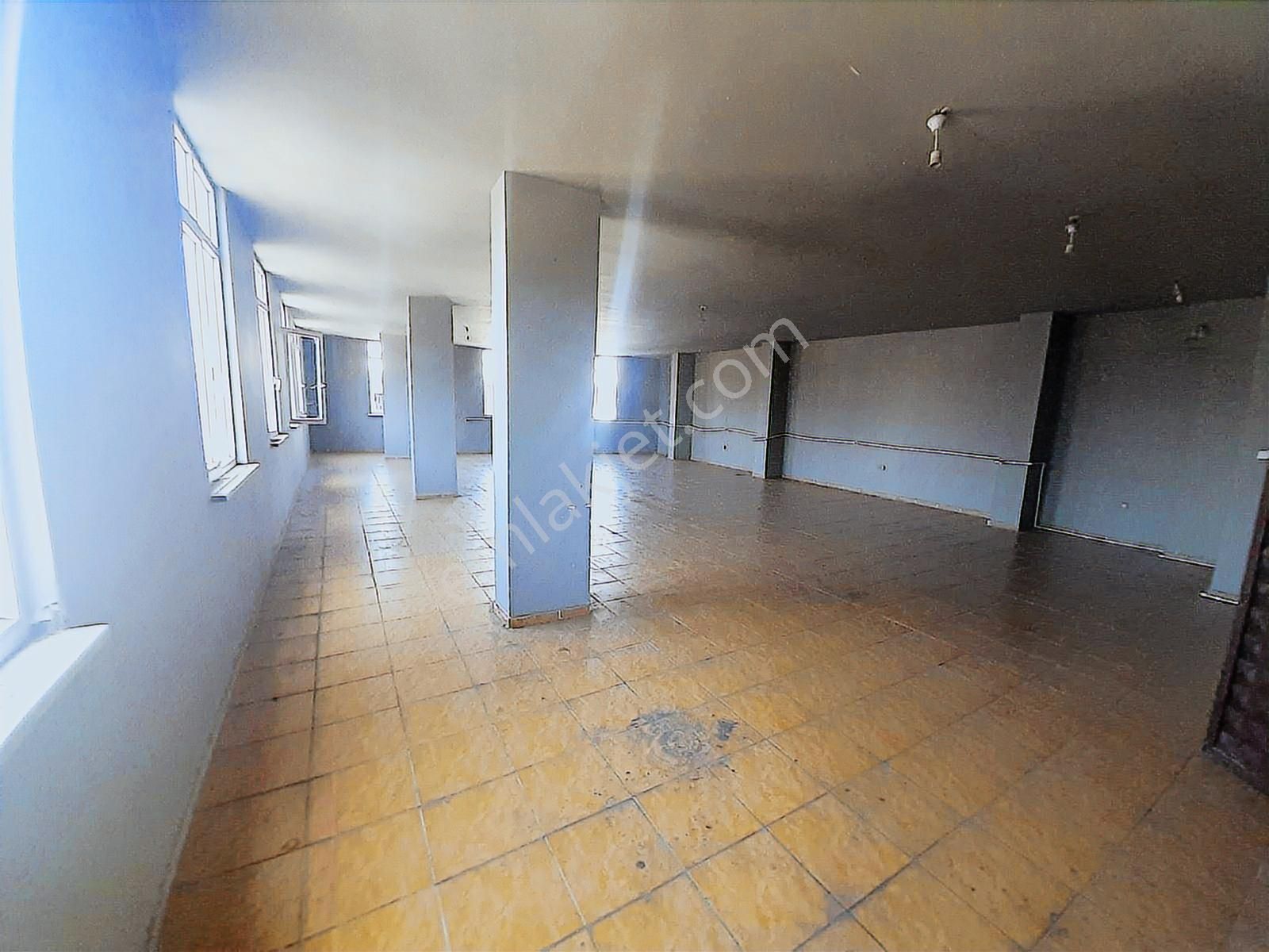 Nato Yolu Caddesinde Kiralık 400m2 2 Adet Bağımsız Dükkan - Görsel 17