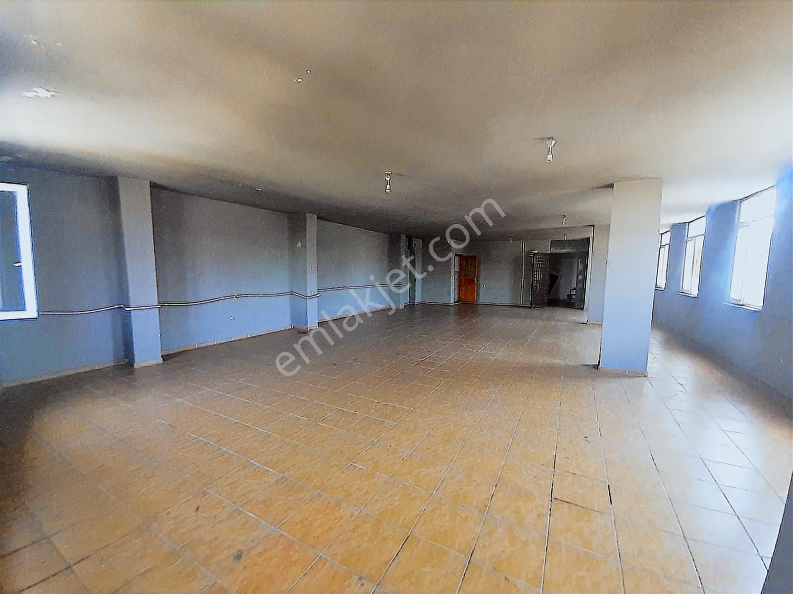 Nato Yolu Caddesinde Kiralık 400m2 2 Adet Bağımsız Dükkan - Görsel 2