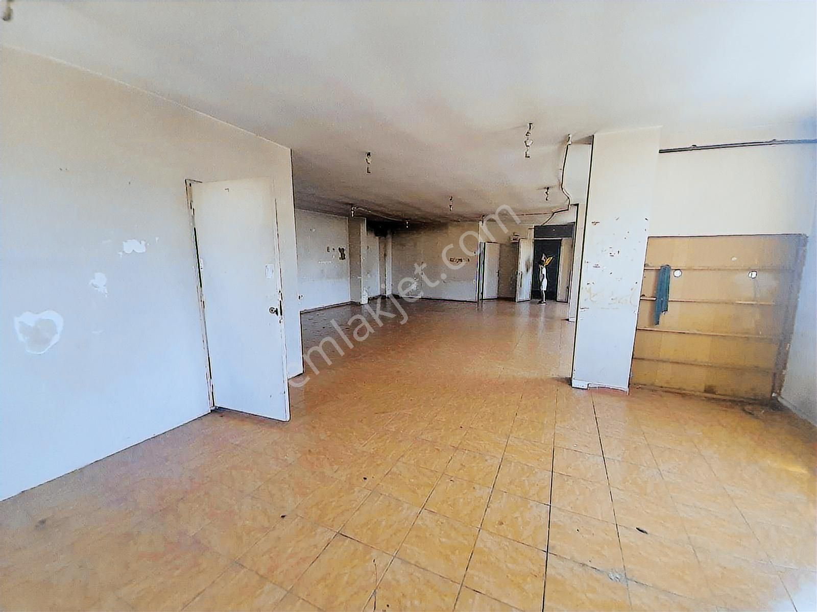 Nato Yolu Caddesinde Kiralık 400m2 2 Adet Bağımsız Dükkan - Görsel 5