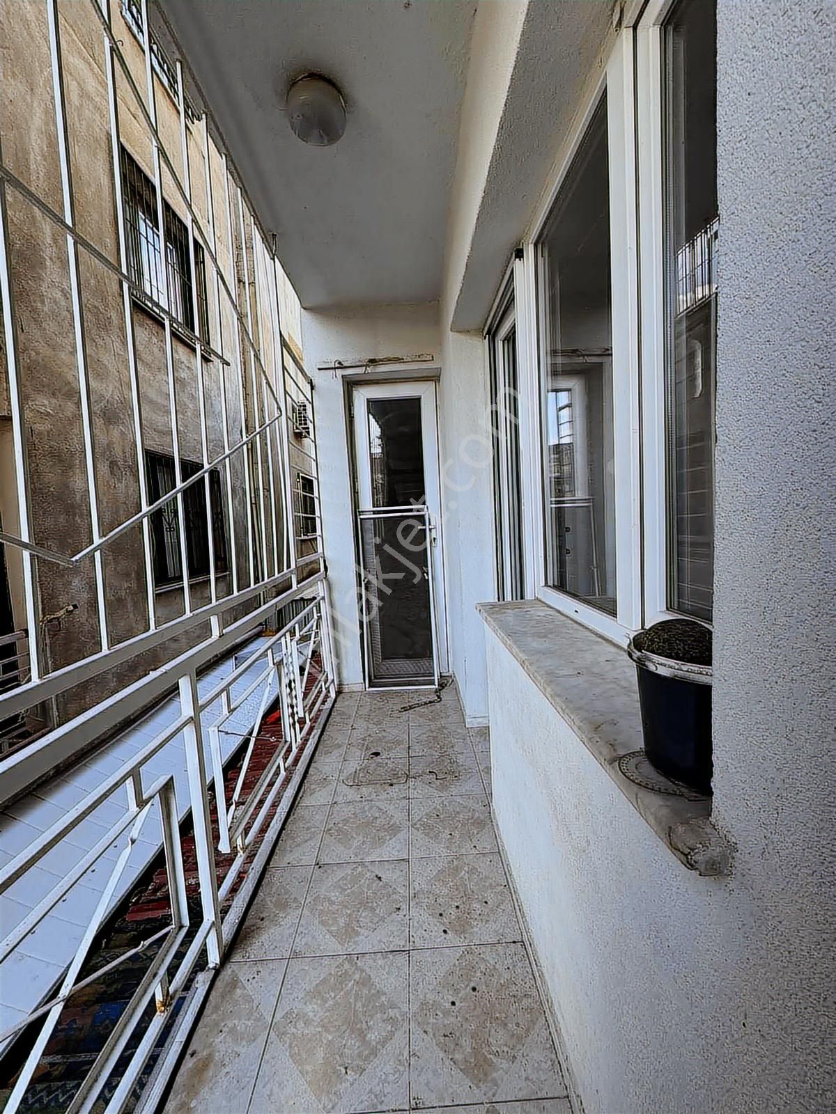 Buca Fırat Mah. 120m2. 2+1 Kiralık Daire - Görsel 24