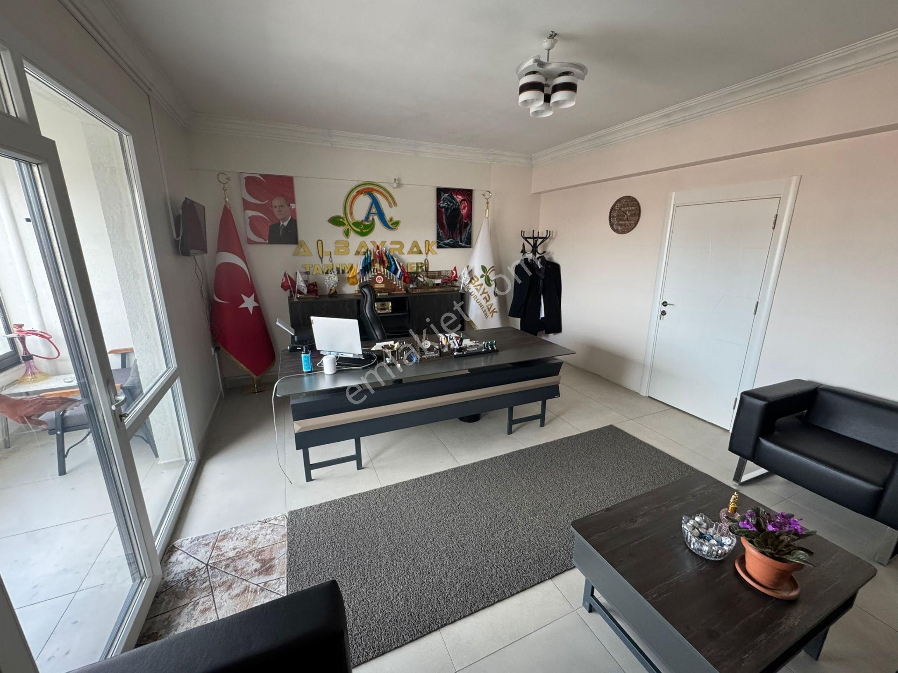 Salih Emlak Tan 1+1 Harika Ofis