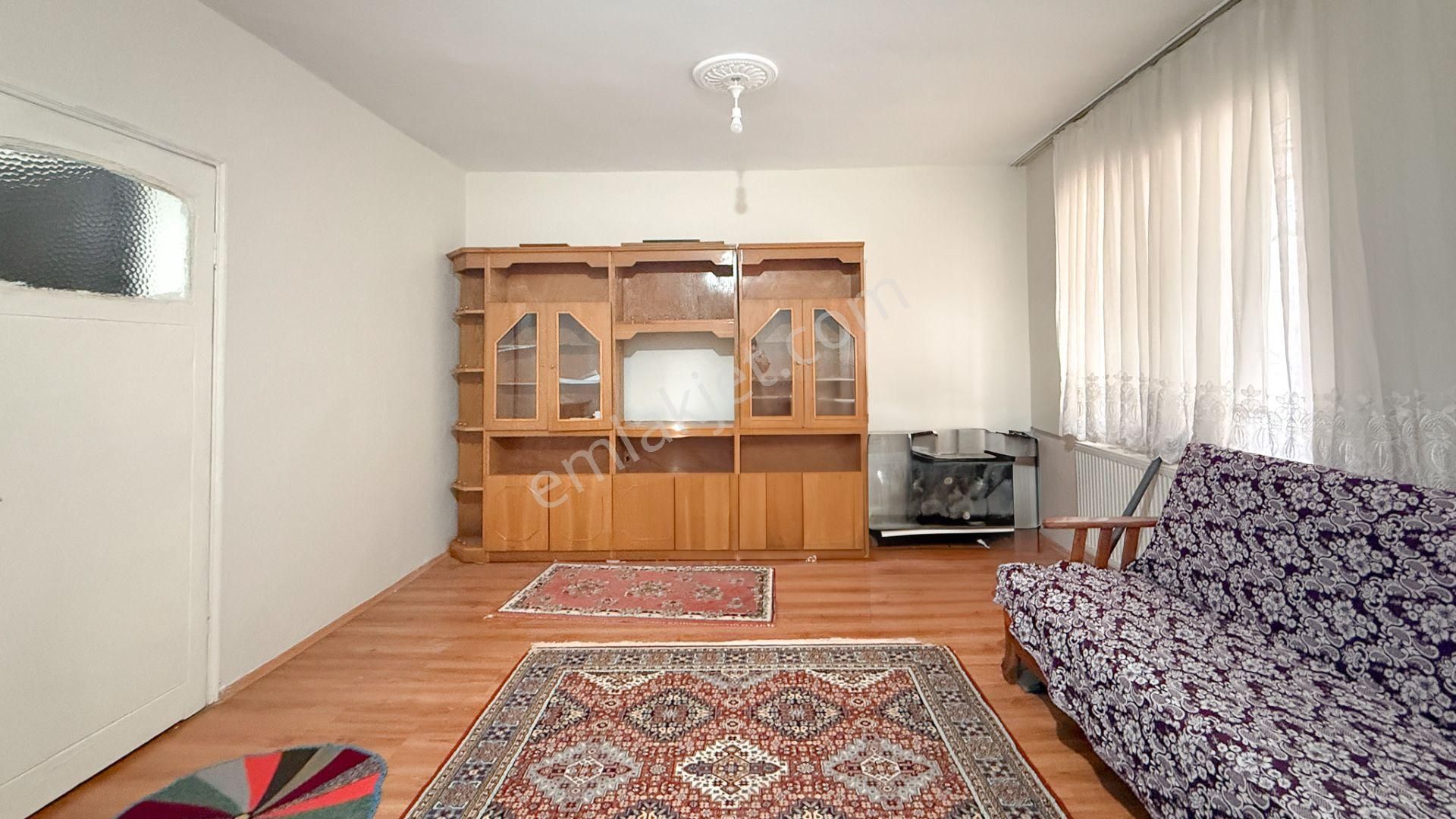 Nef'e 200m Kat Mülkiyetli Bahçe Kullanımlı 2+1 Satılık Daire - Görsel 12