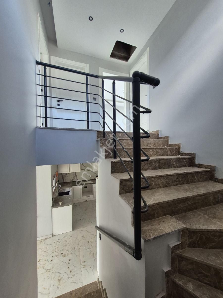 Acil Kuşadası Davutlar Güzelçamlı Manzaralı Satılık Tek Villa - Görsel 8