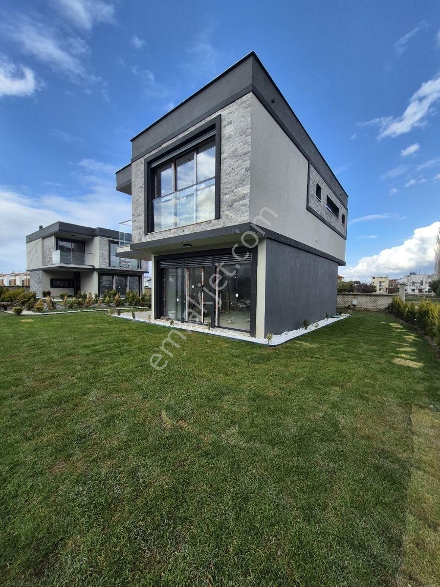 Acil Kuşadası Davutlar Güzelçamlı Manzaralı Satılık Tek Villa - Görsel 10