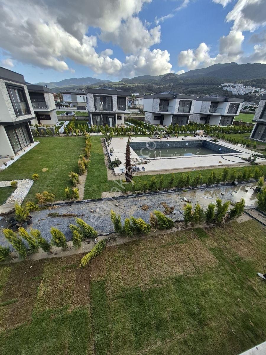 Acil Kuşadası Davutlar Güzelçamlı Manzaralı Satılık Tek Villa - Görsel 11