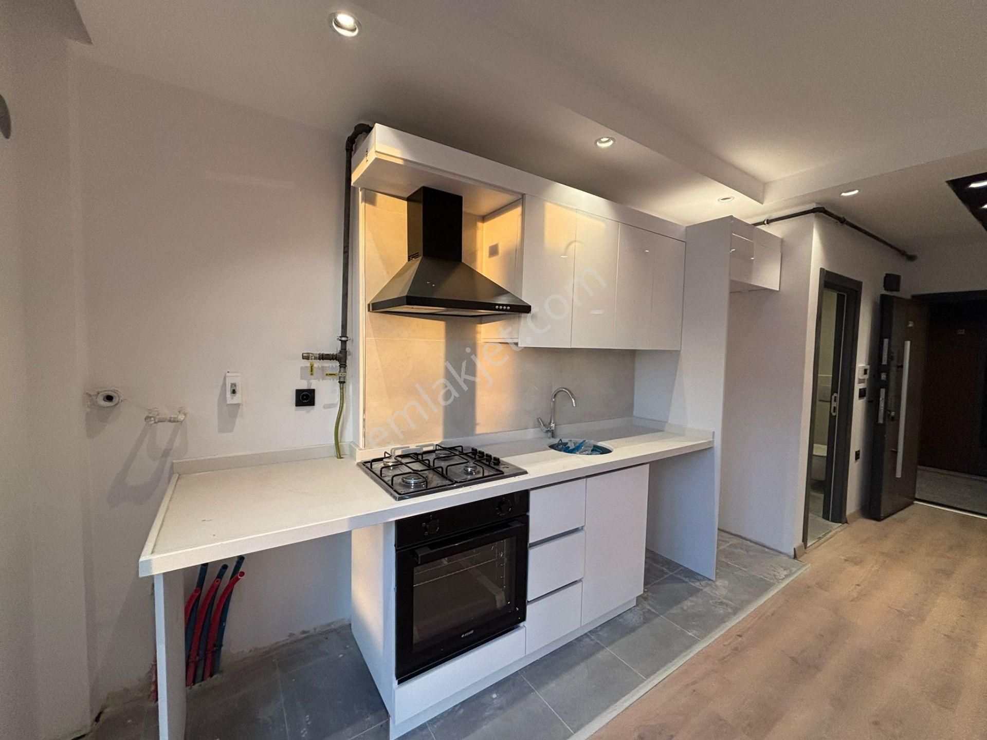 **eryıldız İnşaat'tan**merkezi Konumda İskanlı K.otoparklı 1+1** - Görsel 16