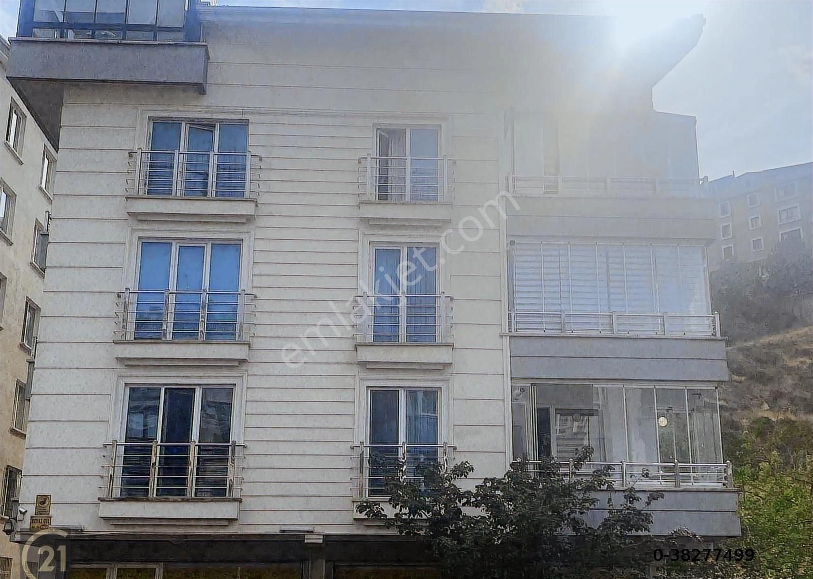 Şemsettin Günaltay Cad 3+1 2.katta Asansörlü - Görsel 3