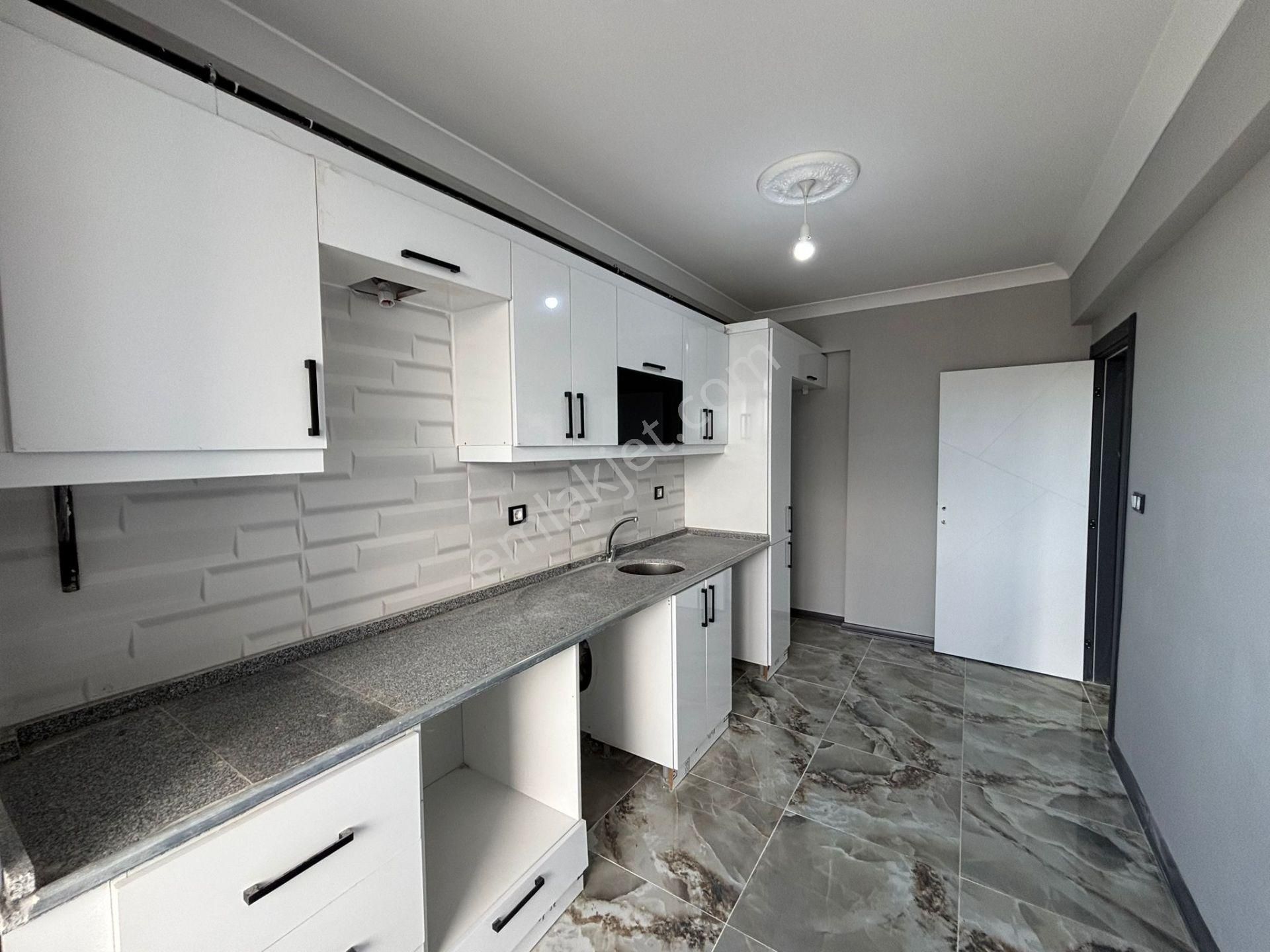 **eryıldız İnşaat'tan**iskanlı**ebeweyn Banyolu**k.otoparklı 3+1 - Görsel 9