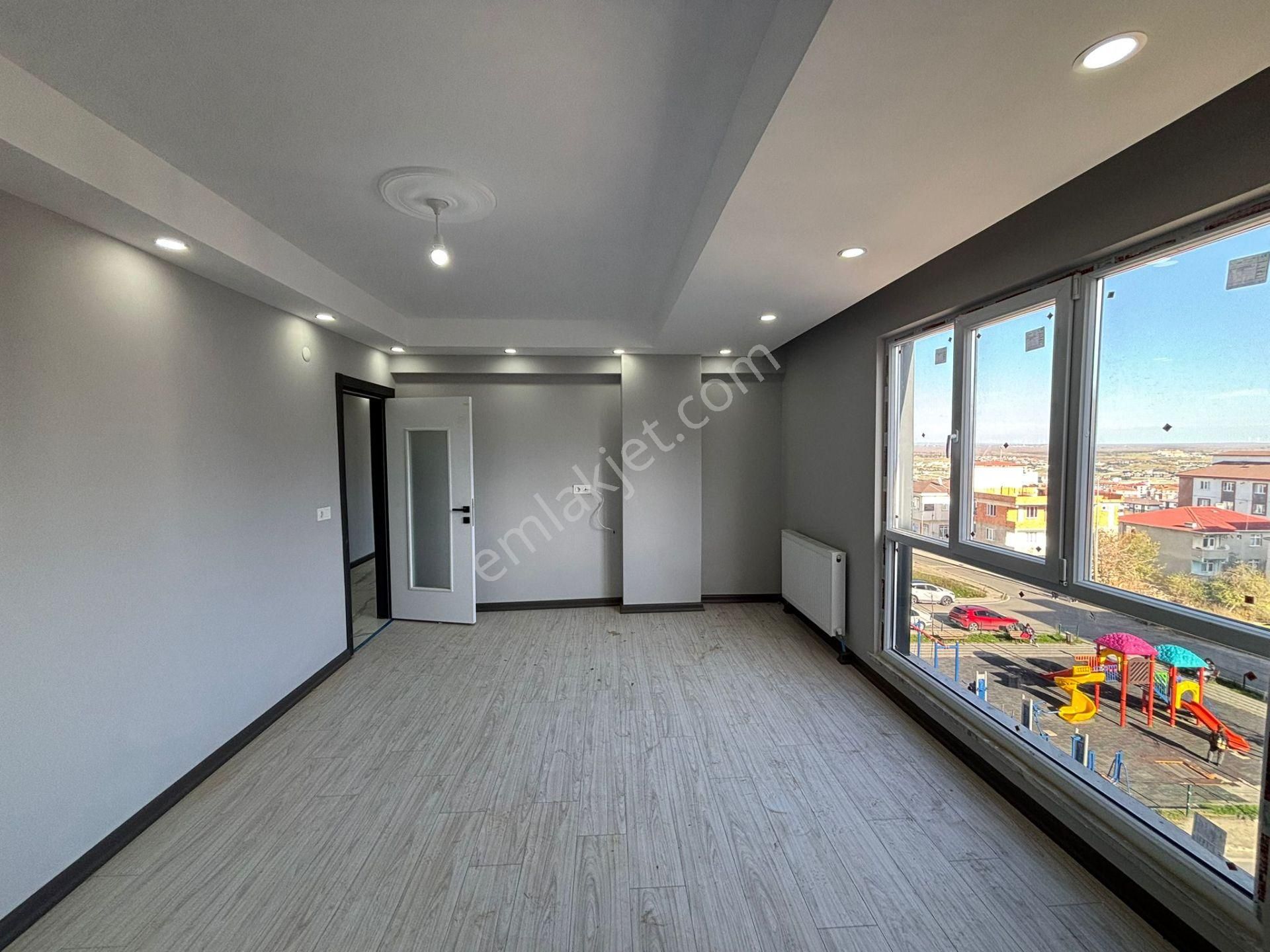 **eryıldız İnşaat'tan**tepe Bölgesinde İskanlı Ankastre Setli K.otoparklı 115m2 2+1** - Görsel 15