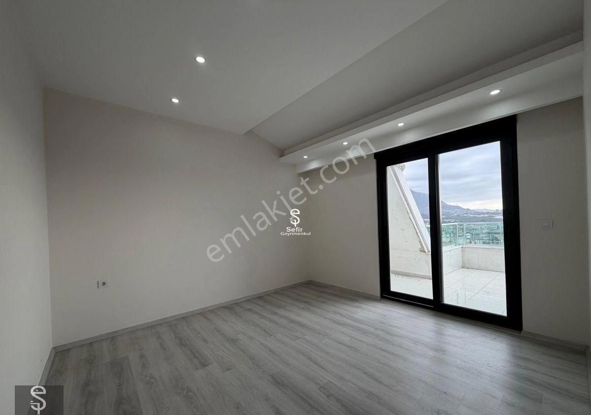 Alanya Çıplaklıda Satılık Ayrı Mutfak 4+1 Havuzlu Manzaralı Geniş Sıfır Dubleks Daire - Görsel 7